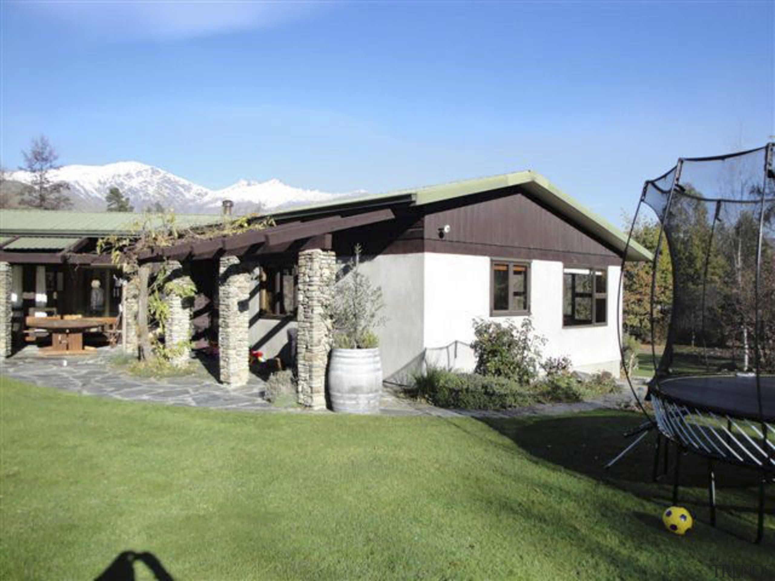 wide-ranging renovation by Mason &amp; Wales Architects backyard, cottage, estate, farmhouse, home, house, landscape, property, real estate, roof, yard, teal, green
