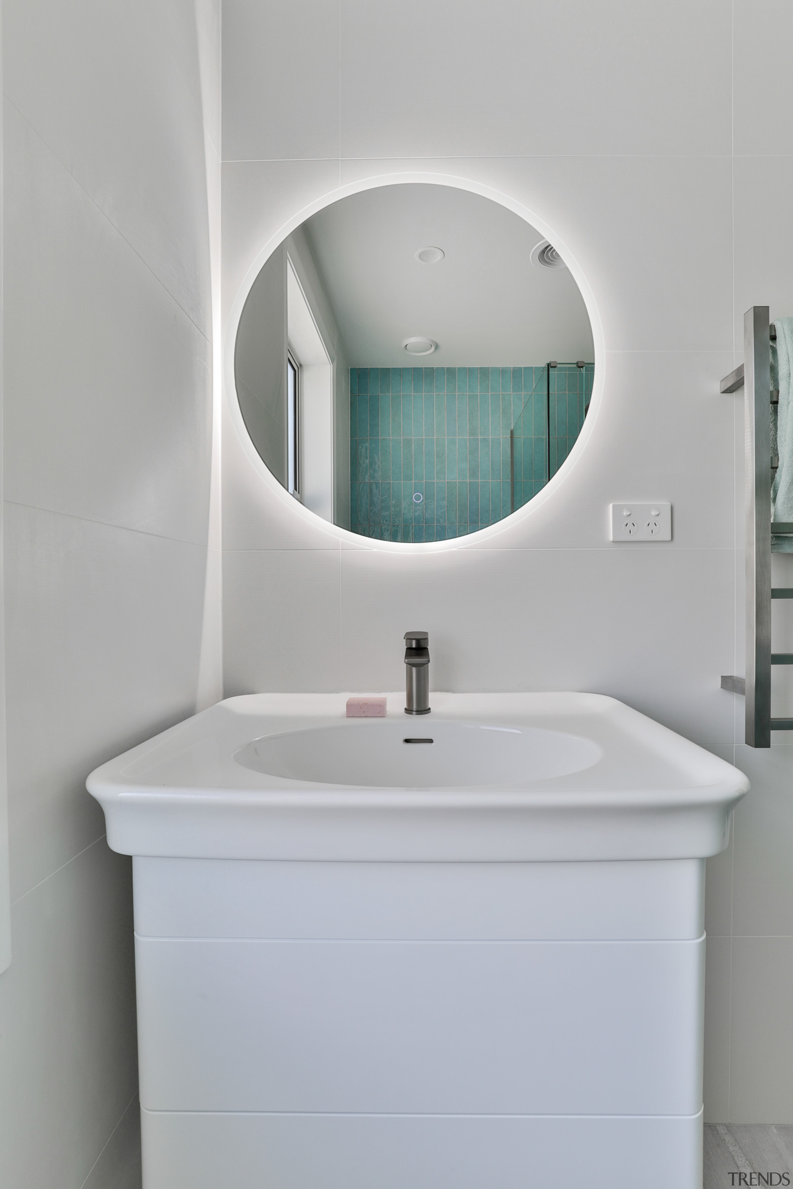 Urban Cement Alyssum White tiles complement the feature 