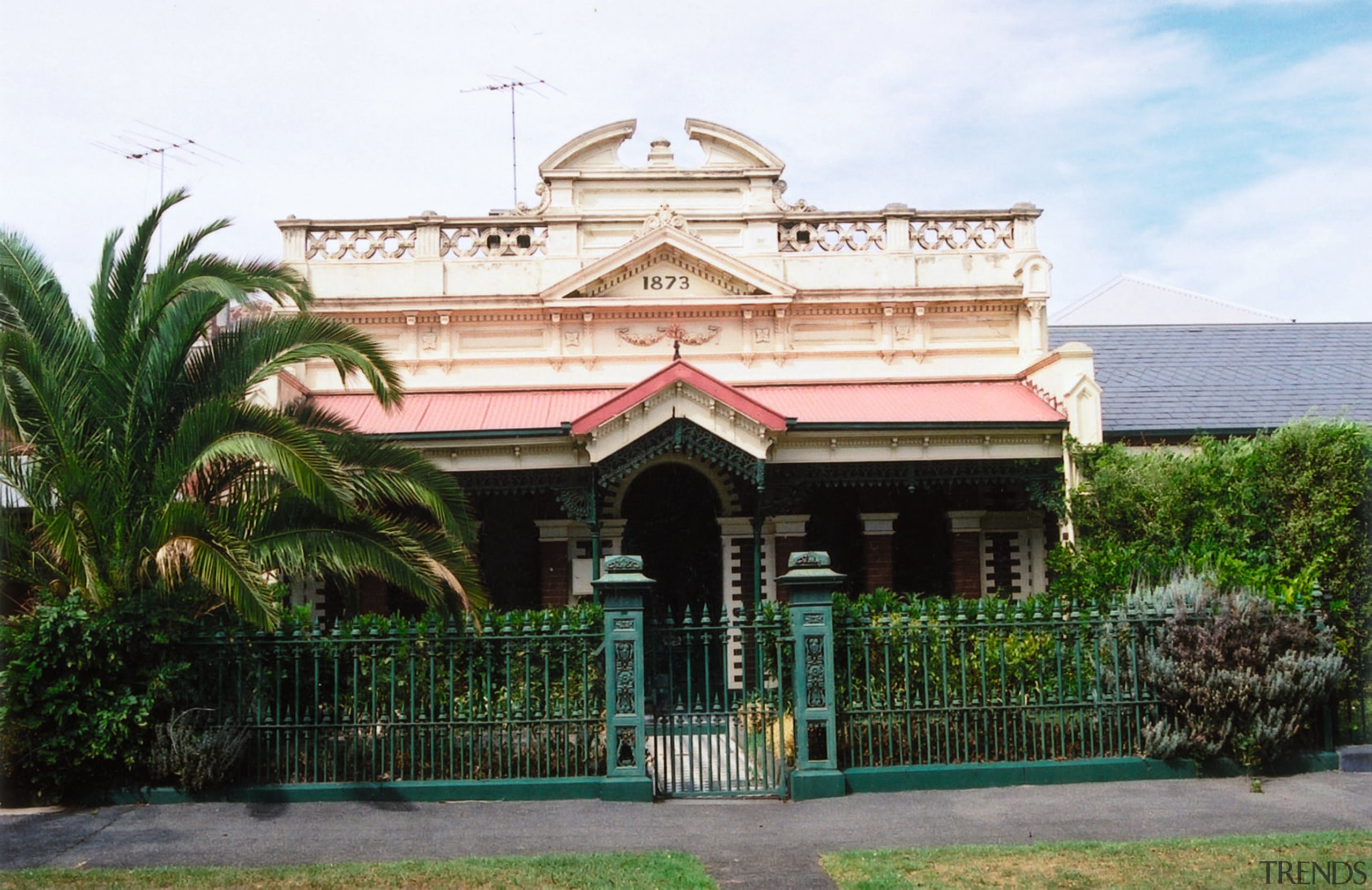 An exterior view of the home before it building, estate, facade, historic site, home, mansion, official residence, property, real estate, villa, white