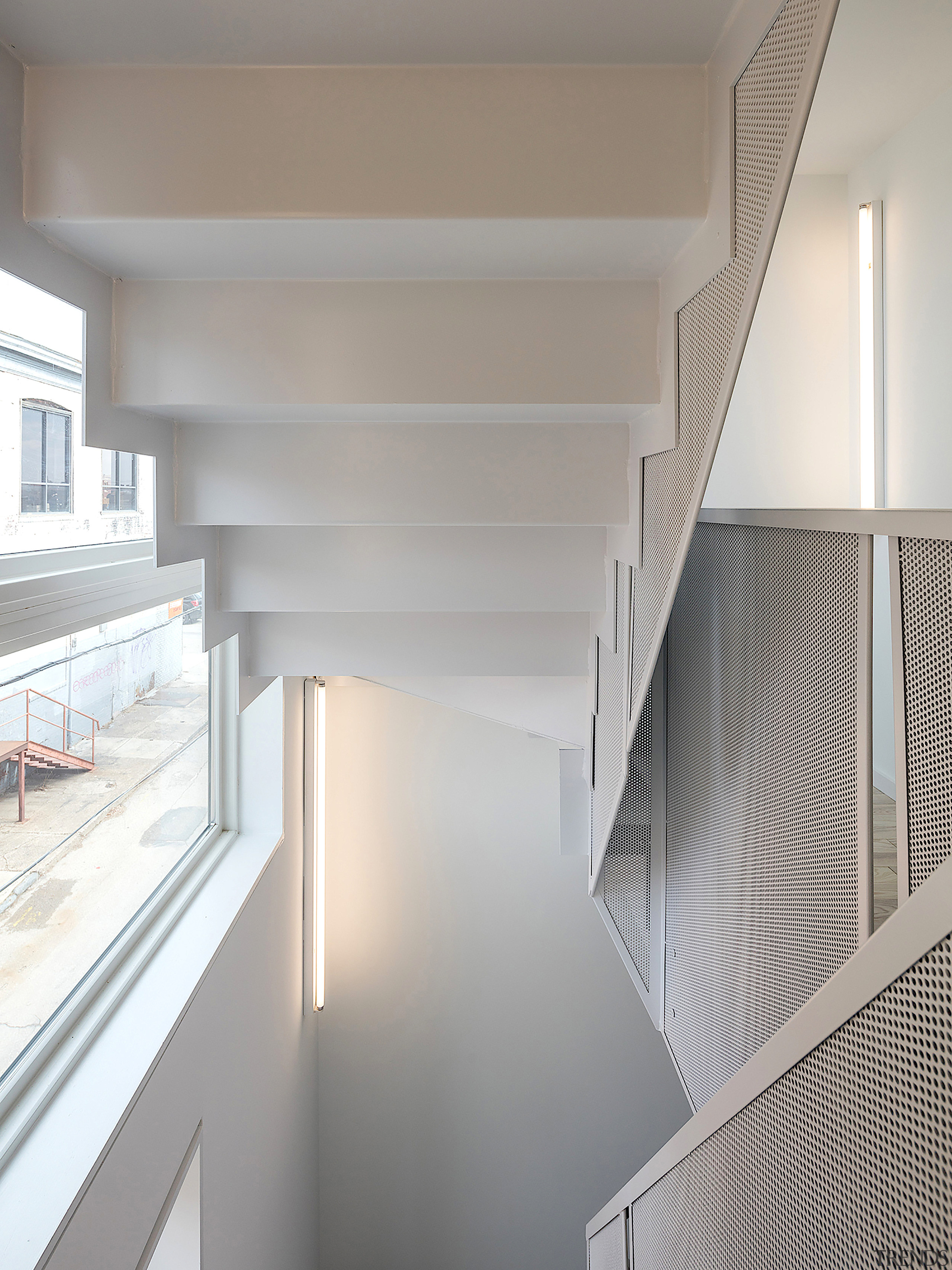 Tiny Tower demonstrates how small scale can feel 