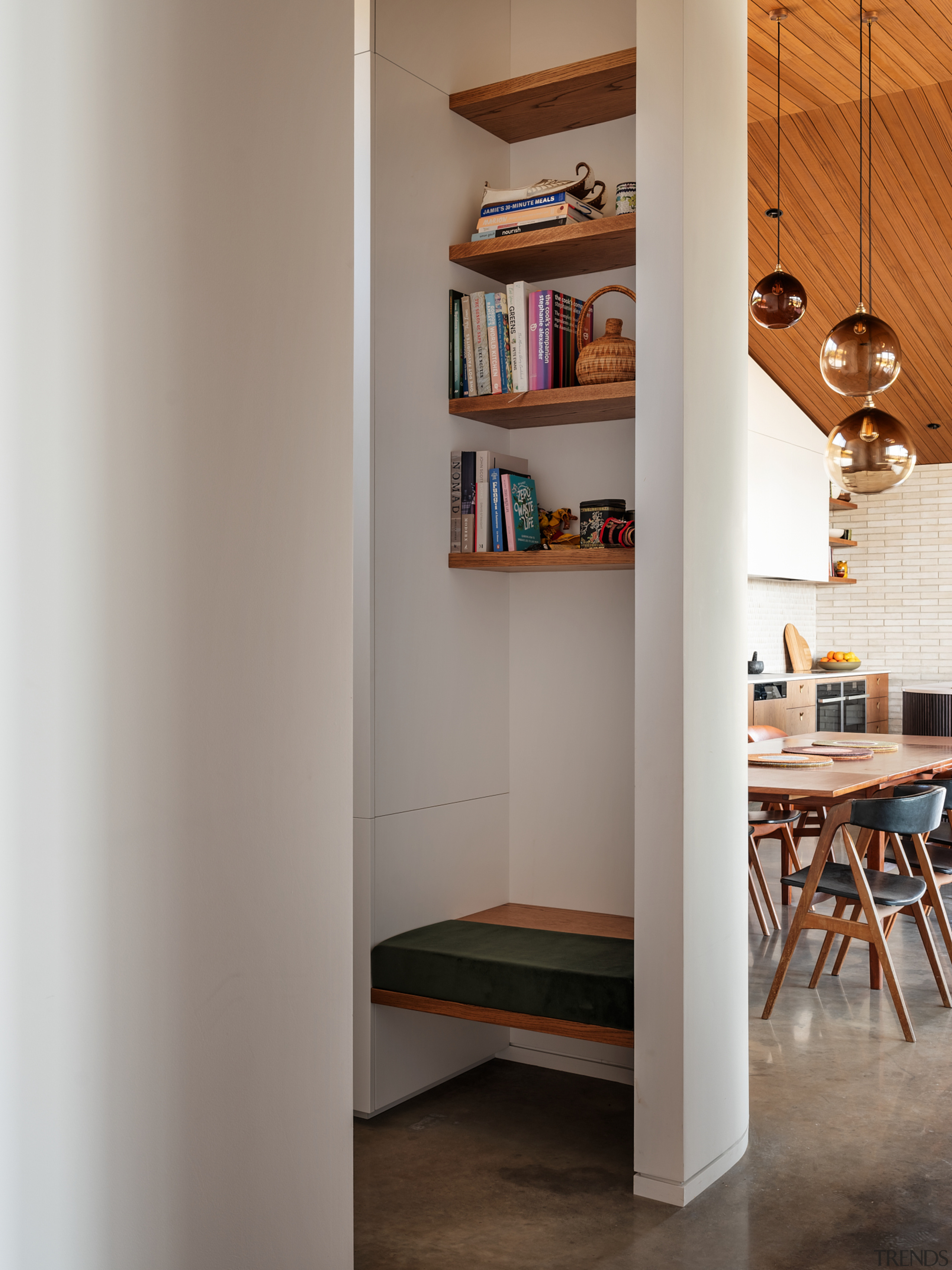 Reading nook. - Contrast & character - 