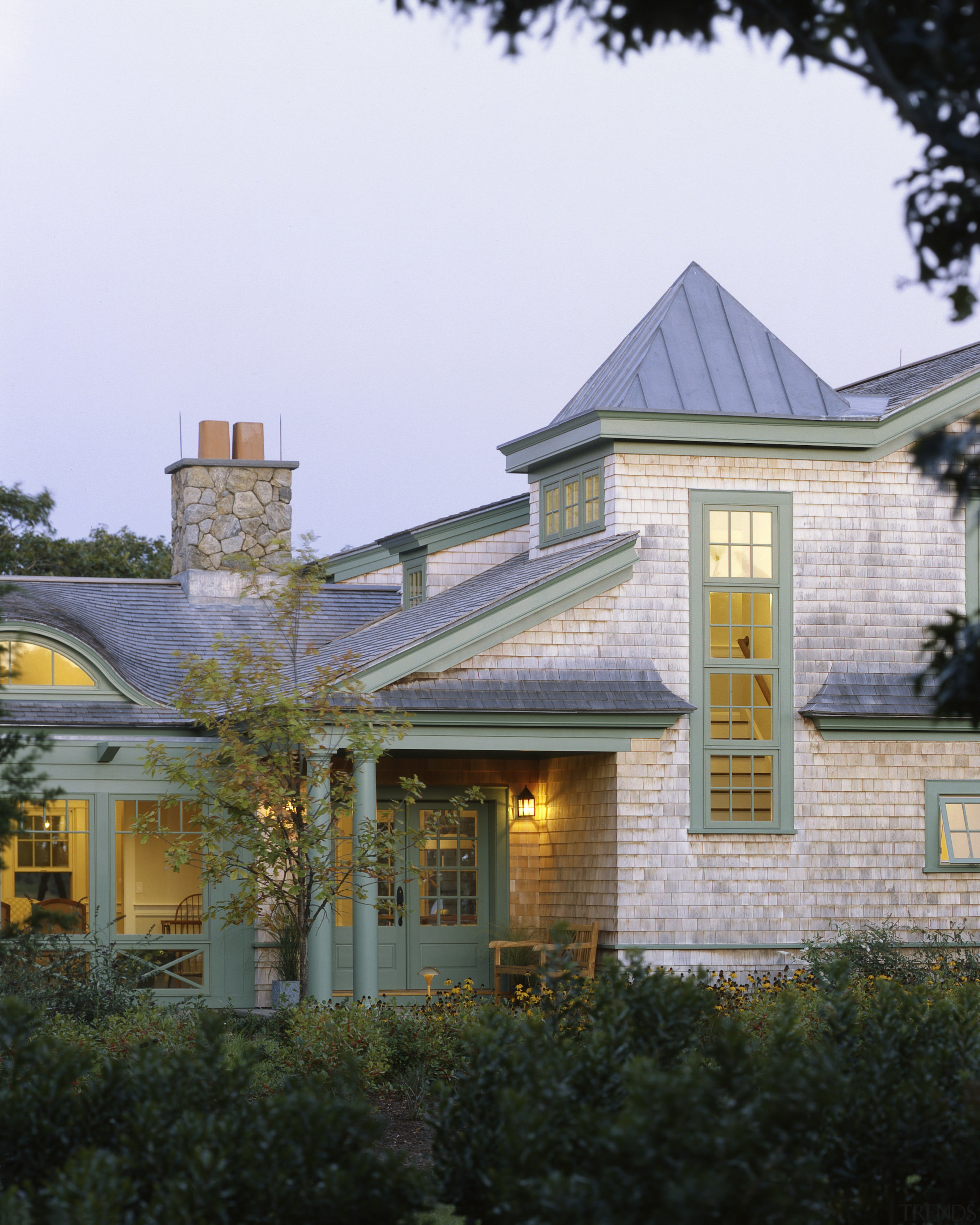 Exterior view of the house, shingle siding, shinlge architecture, building, cottage, estate, facade, farmhouse, historic house, home, house, mansion, outdoor structure, property, real estate, residential area, roof, villa, window, white