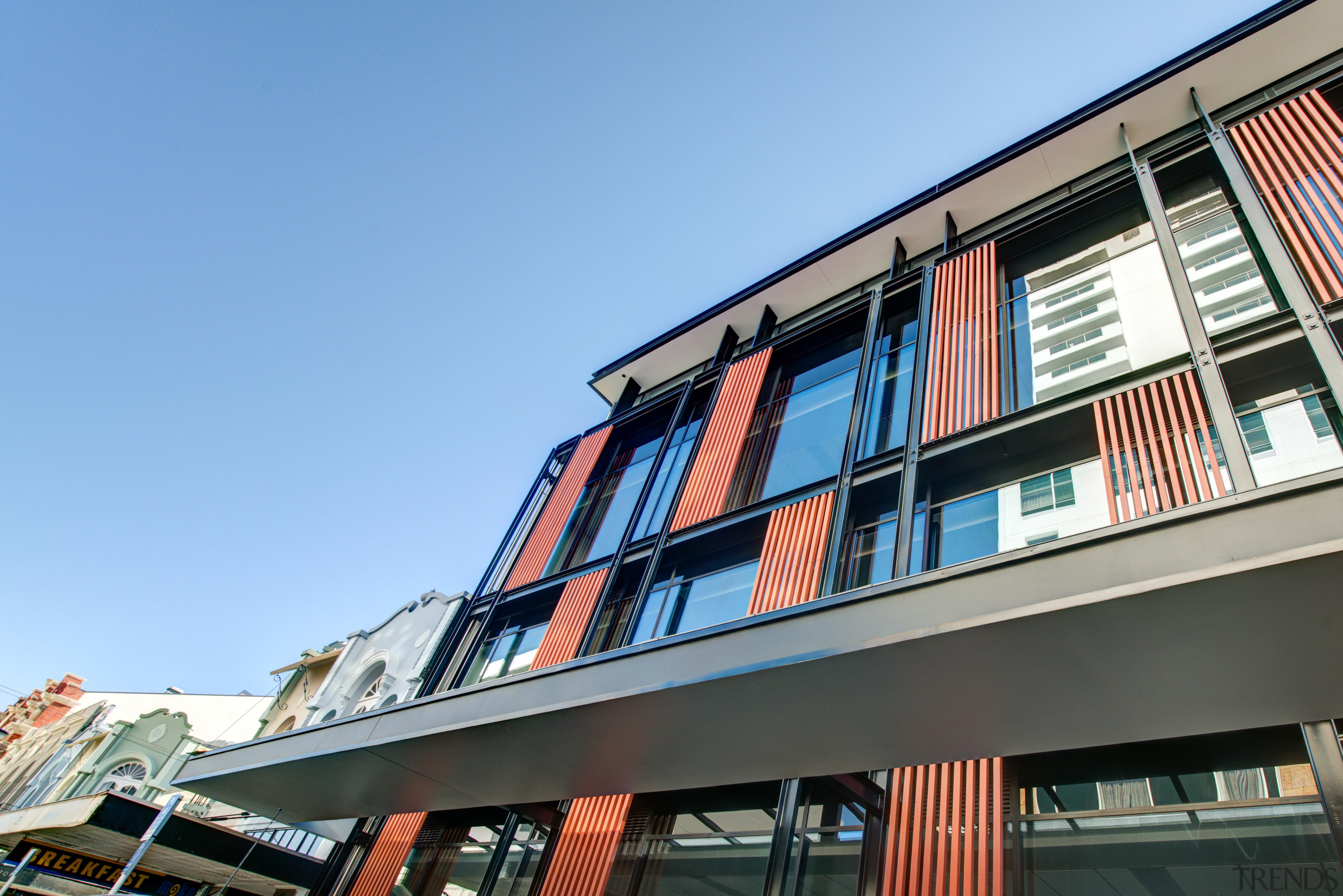 unimed 038.jpg - unimed_038.jpg - apartment | architecture apartment, architecture, building, city, condominium, facade, house, metropolitan area, mixed use, real estate, sky, window, teal