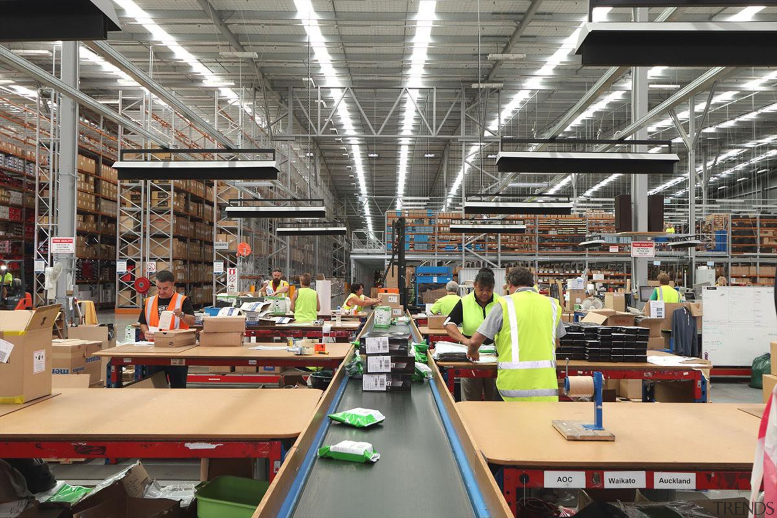 NOMINEETorpedo 7 Distribution Centre (4 of 4) - factory, institution, manufacturing, retail, gray