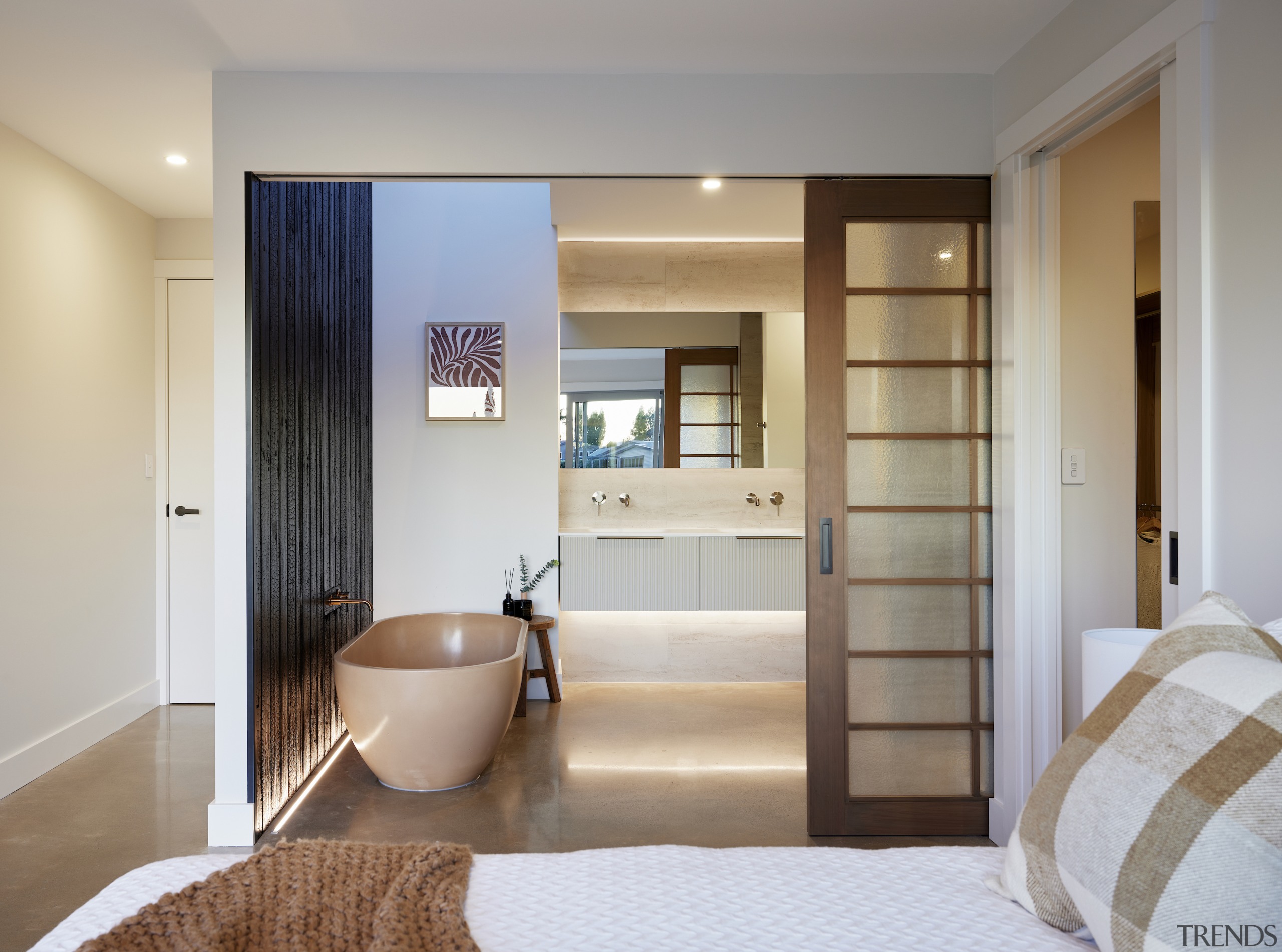 Master suite in its entirety. - Japanese sensibility 