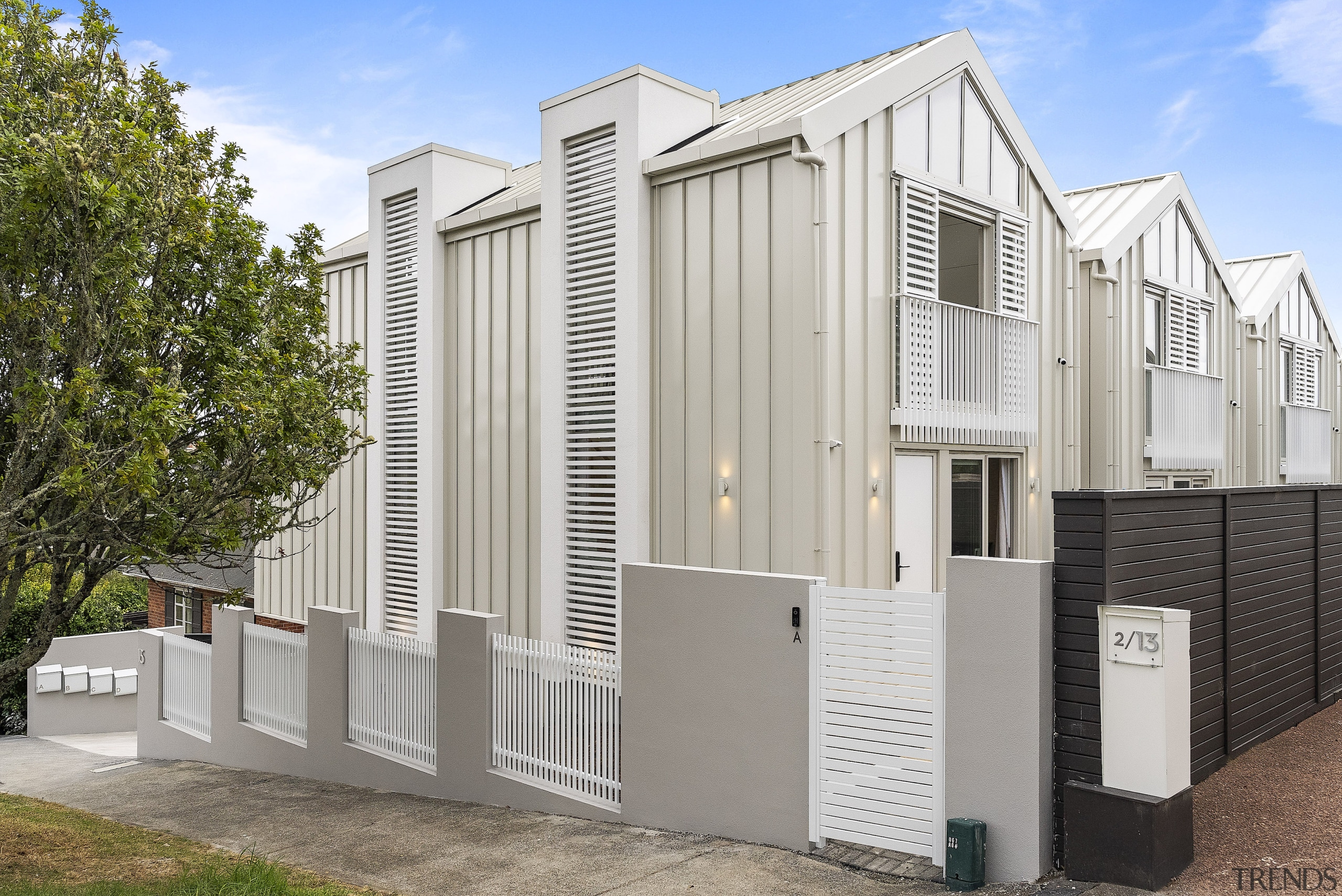 Several homes on a limited site – without 