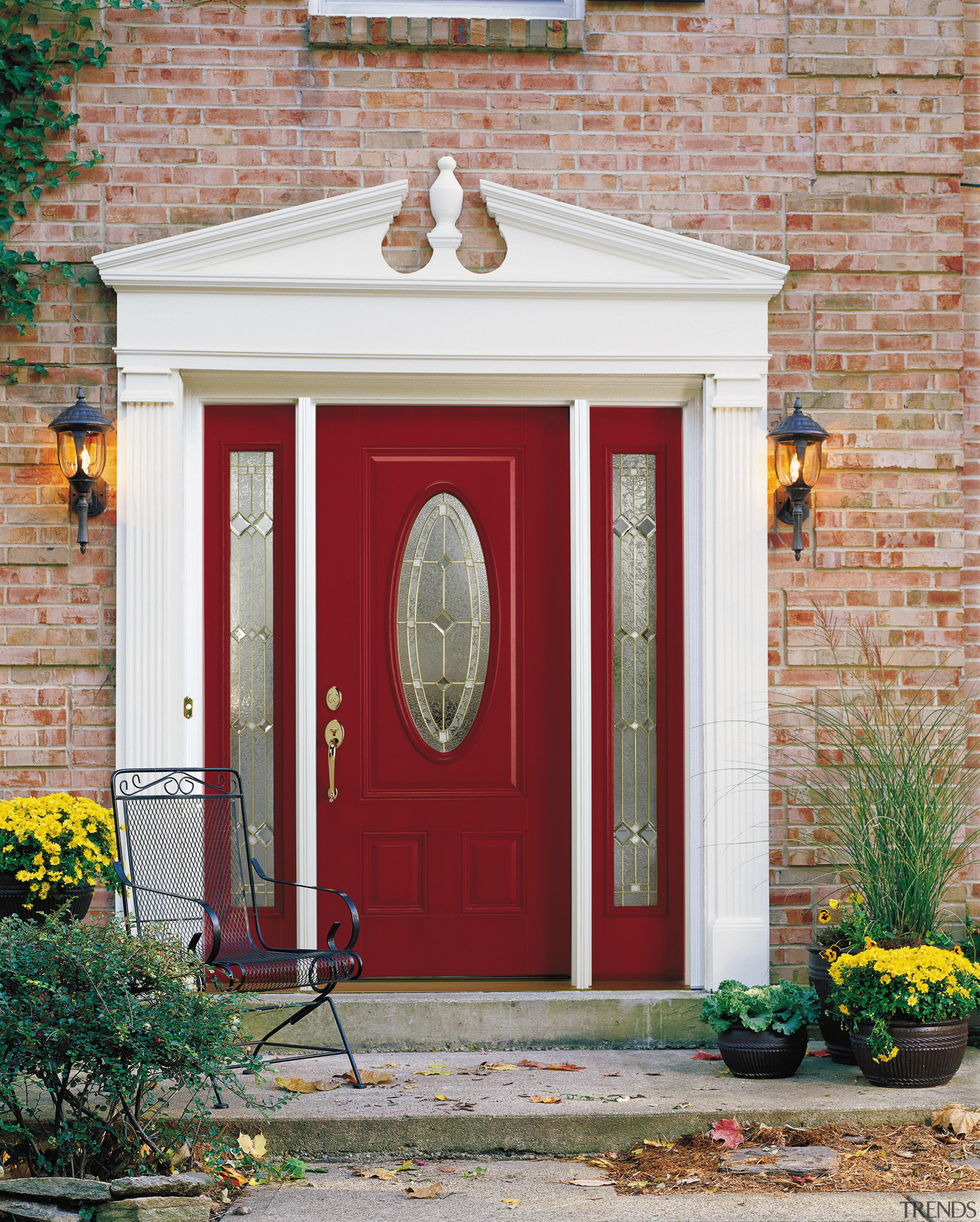 view of the is pella fibreglass entry door door, facade, home, house, porch, structure, window, gray