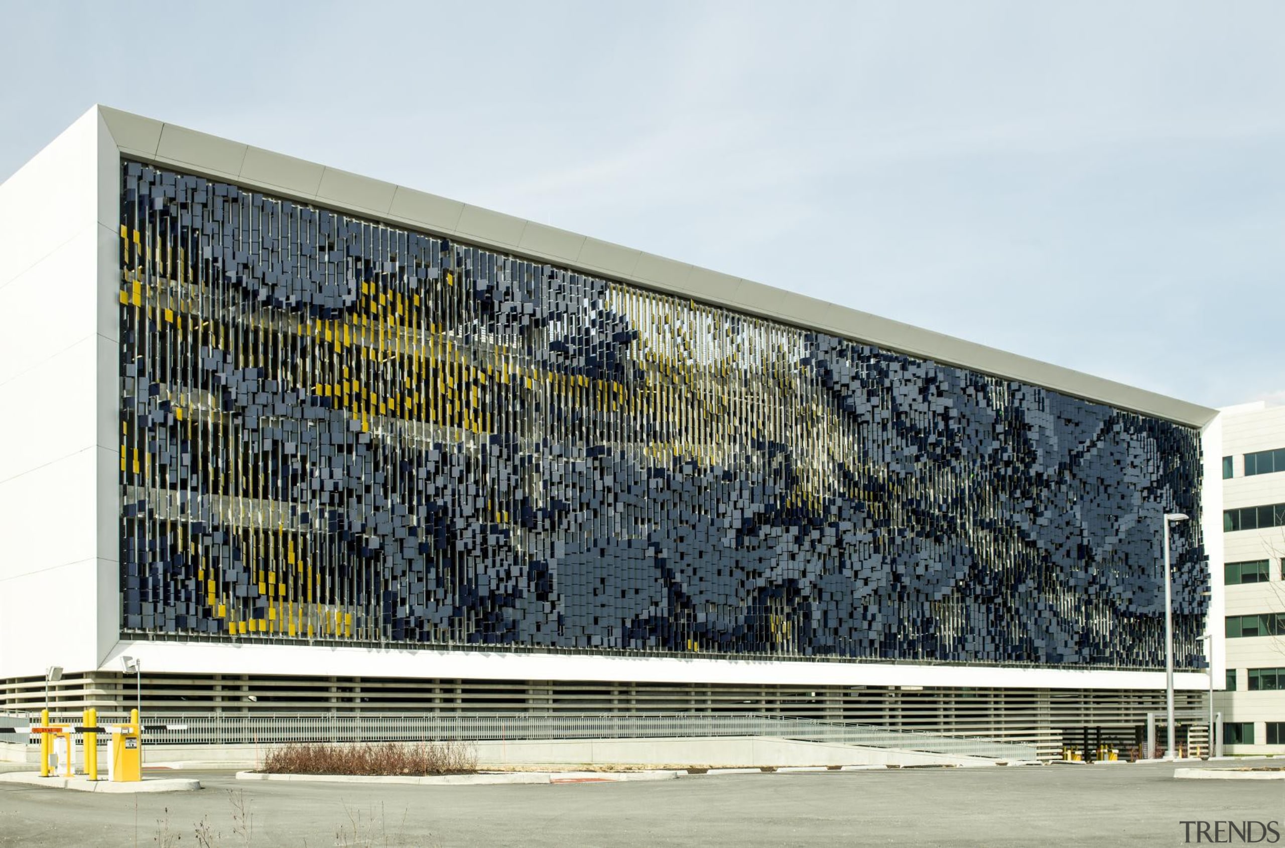 This display on the parking structure at Eskenazi architecture, building, corporate headquarters, facade, structure, white