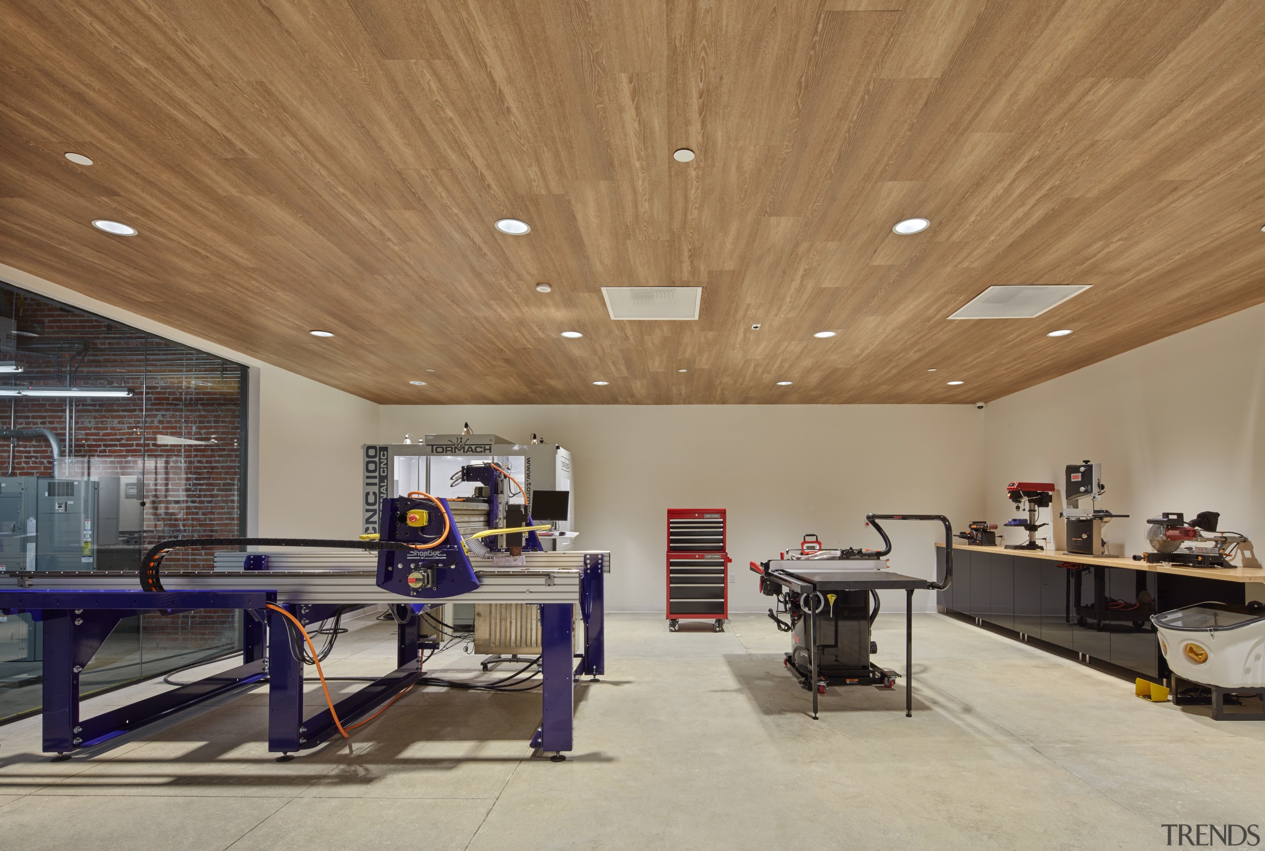 The Supplyframe DesignLab workshop has been acoustically engineered ceiling, daylighting, interior design, lobby, real estate, wood, brown, gray