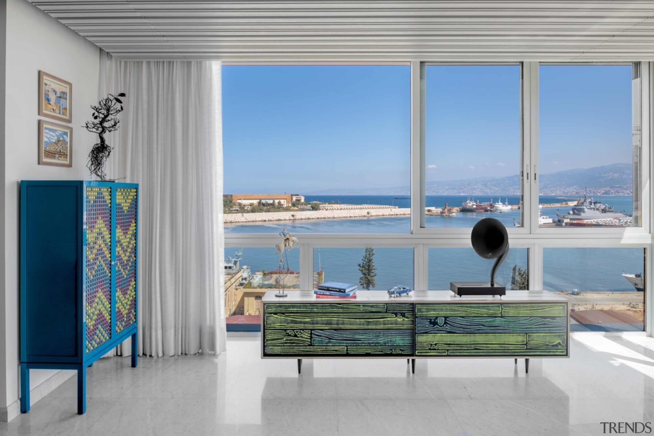 One Oak 5A2 was a unique challenge, dictated by furniture, interior design, window, gray