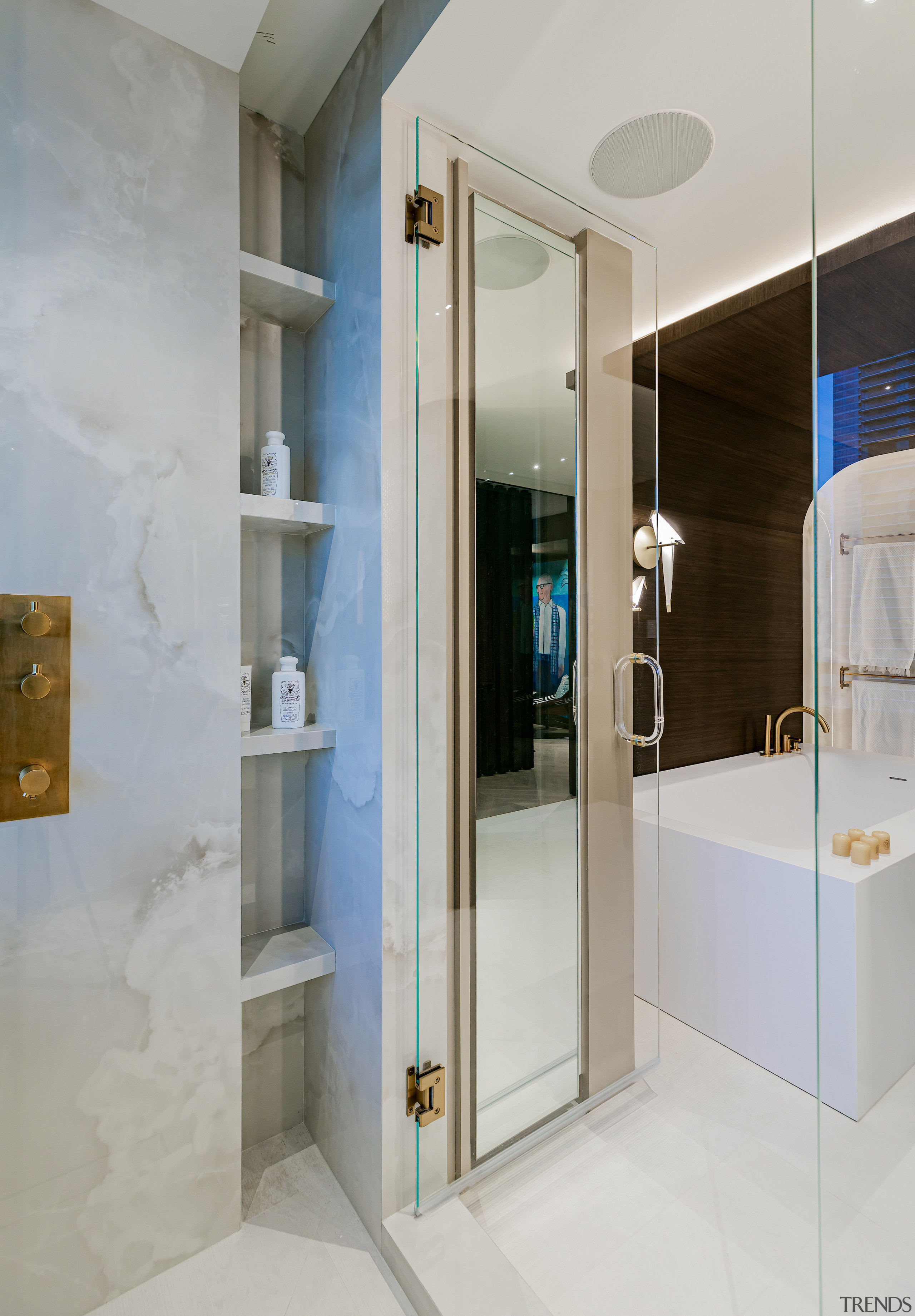 Shower stall. - Automated for the future - 