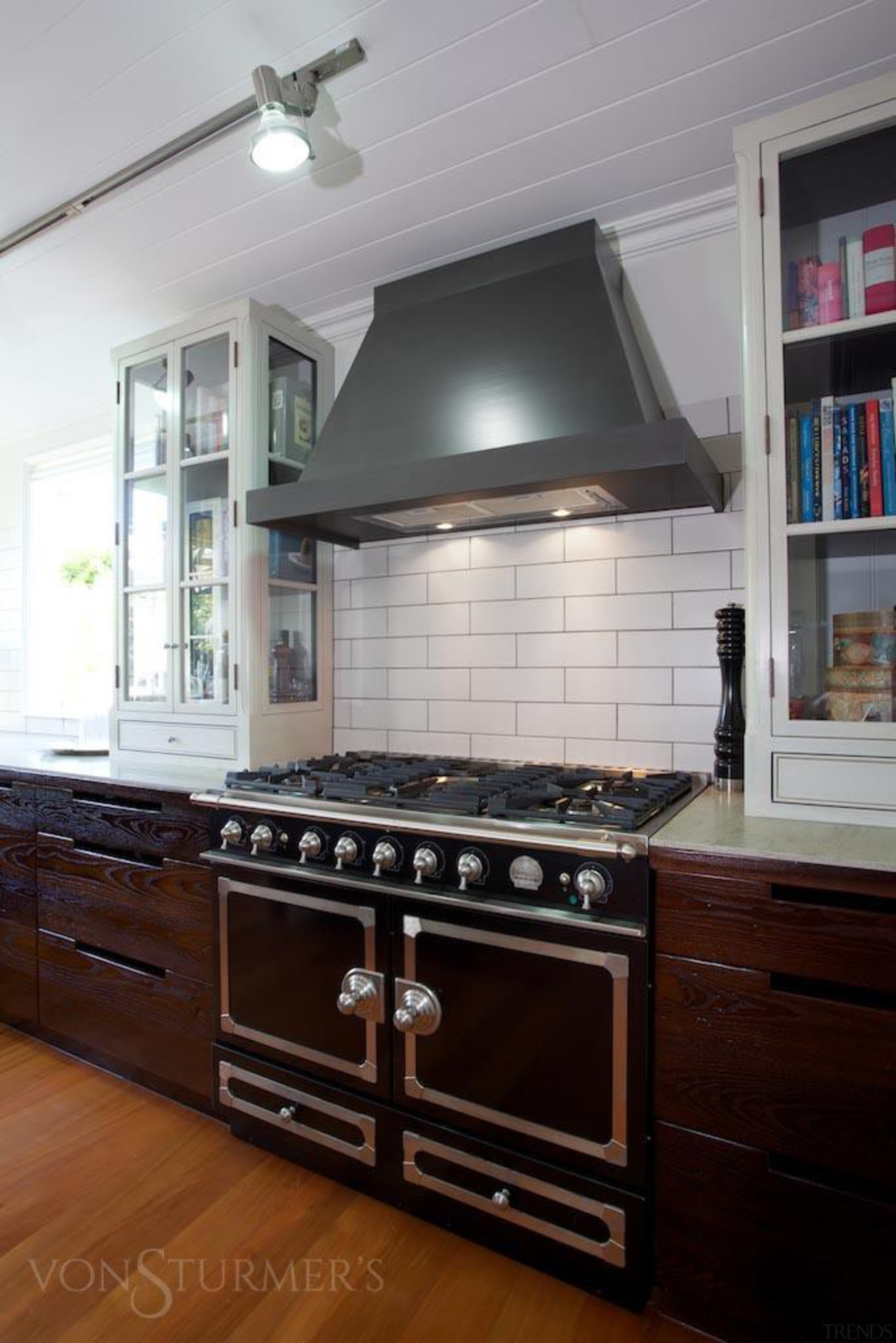 Grand Old Auckland Villa - Grand Old Auckland cabinetry, countertop, cuisine classique, flooring, home appliance, interior design, kitchen, kitchen appliance, kitchen stove, oven, room, gray, black
