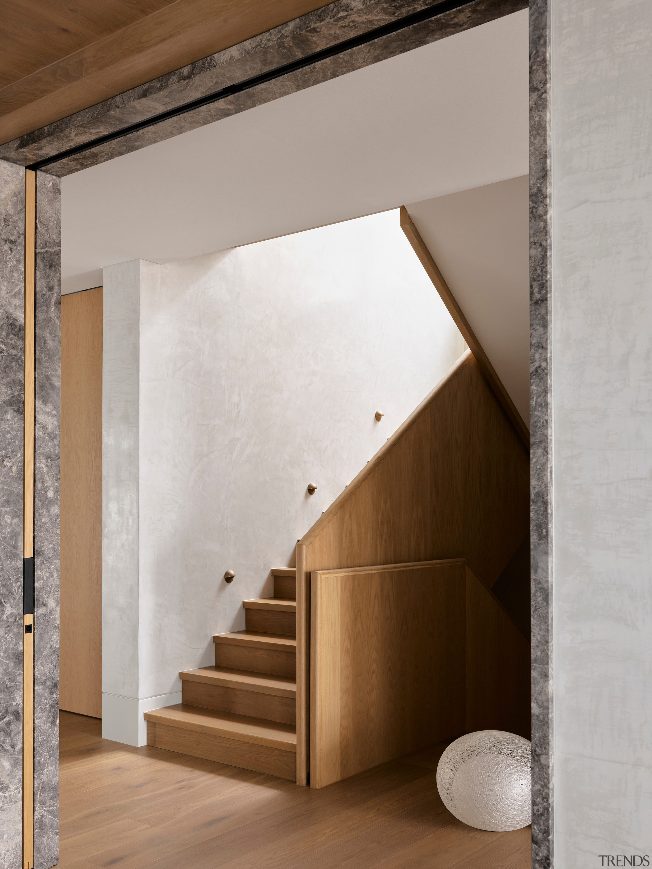 Staircase detail. - Clifftop transformation - 