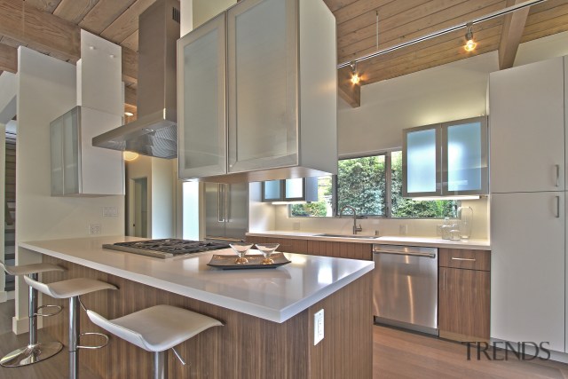 New Suspended Cabinets With Glass F Gallery 3 Trends