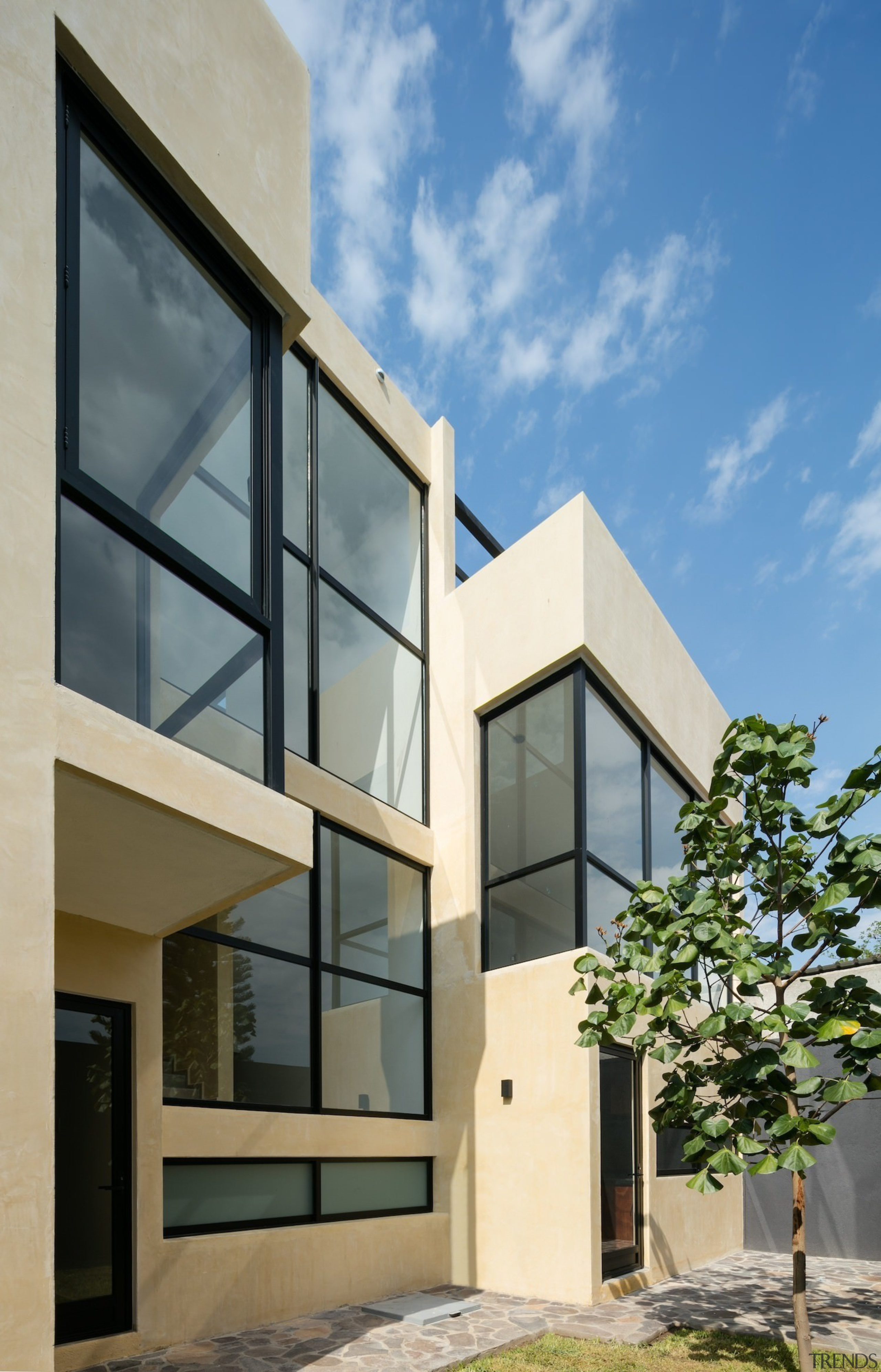 Architect: Espacio 18 ArquitecturaPhotography by Lorena Darquea architecture, building, commercial building, daylighting, elevation, facade, home, house, property, real estate, residential area, window, gray, teal