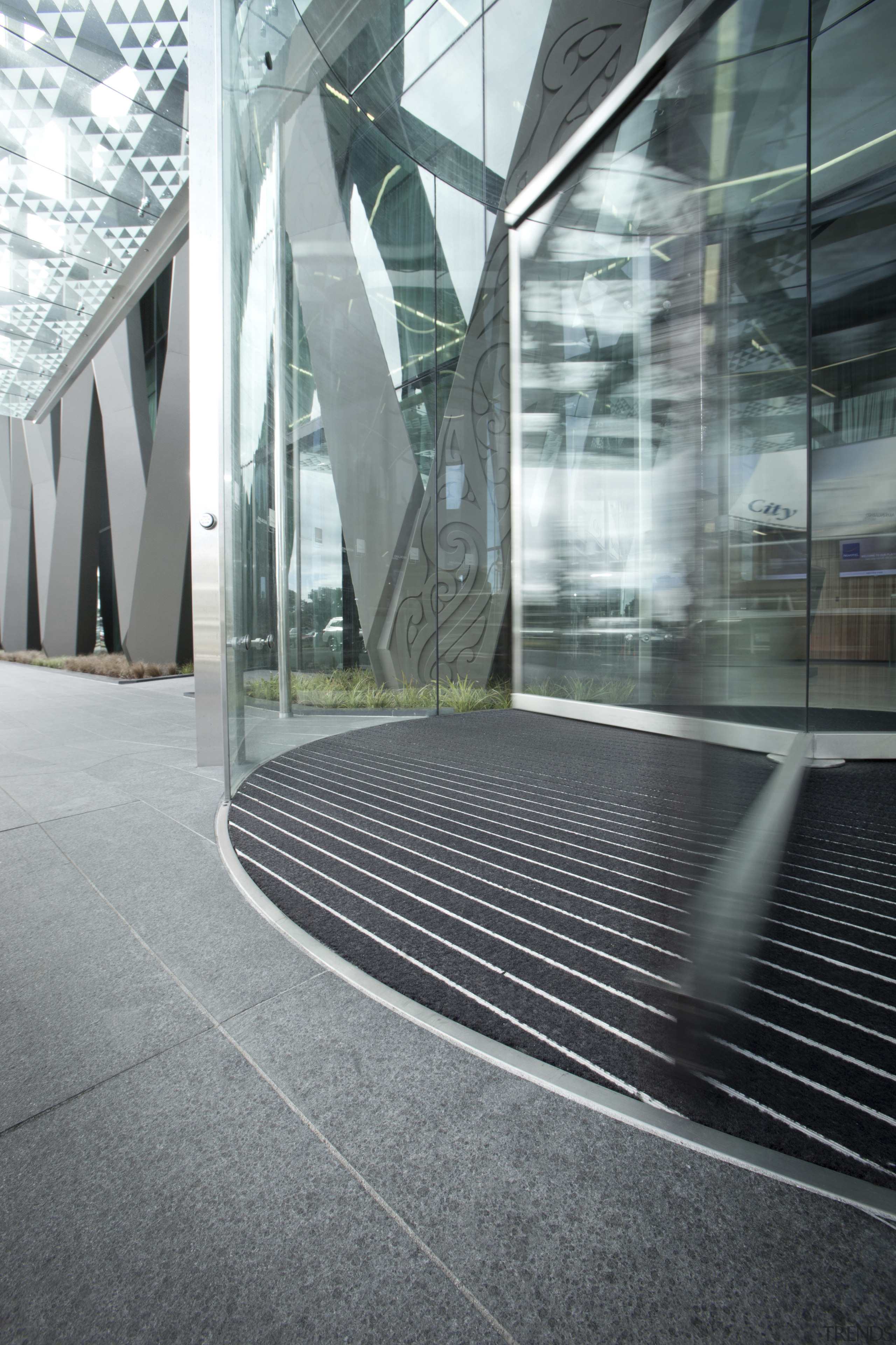 Novotel Auckland Airport uses ExtraTread Matts from Macintyre, architecture, building, daylighting, facade, glass, line, metropolitan area, reflection, structure, window, gray