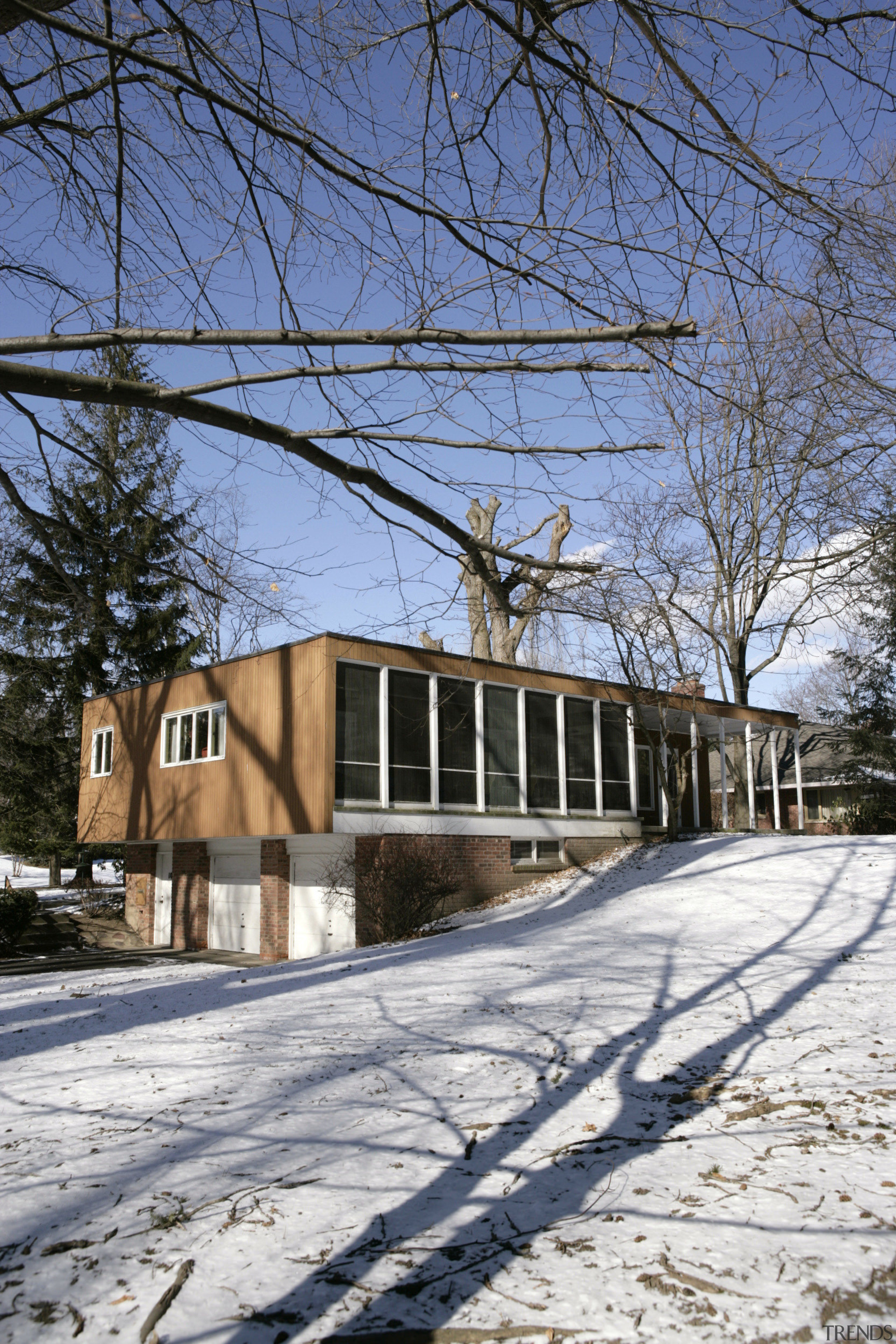 Albany Exterior before decorating - Albany Exterior before architecture, building, cottage, facade, freezing, home, house, neighbourhood, real estate, residential area, sky, snow, suburb, town, tree, winter