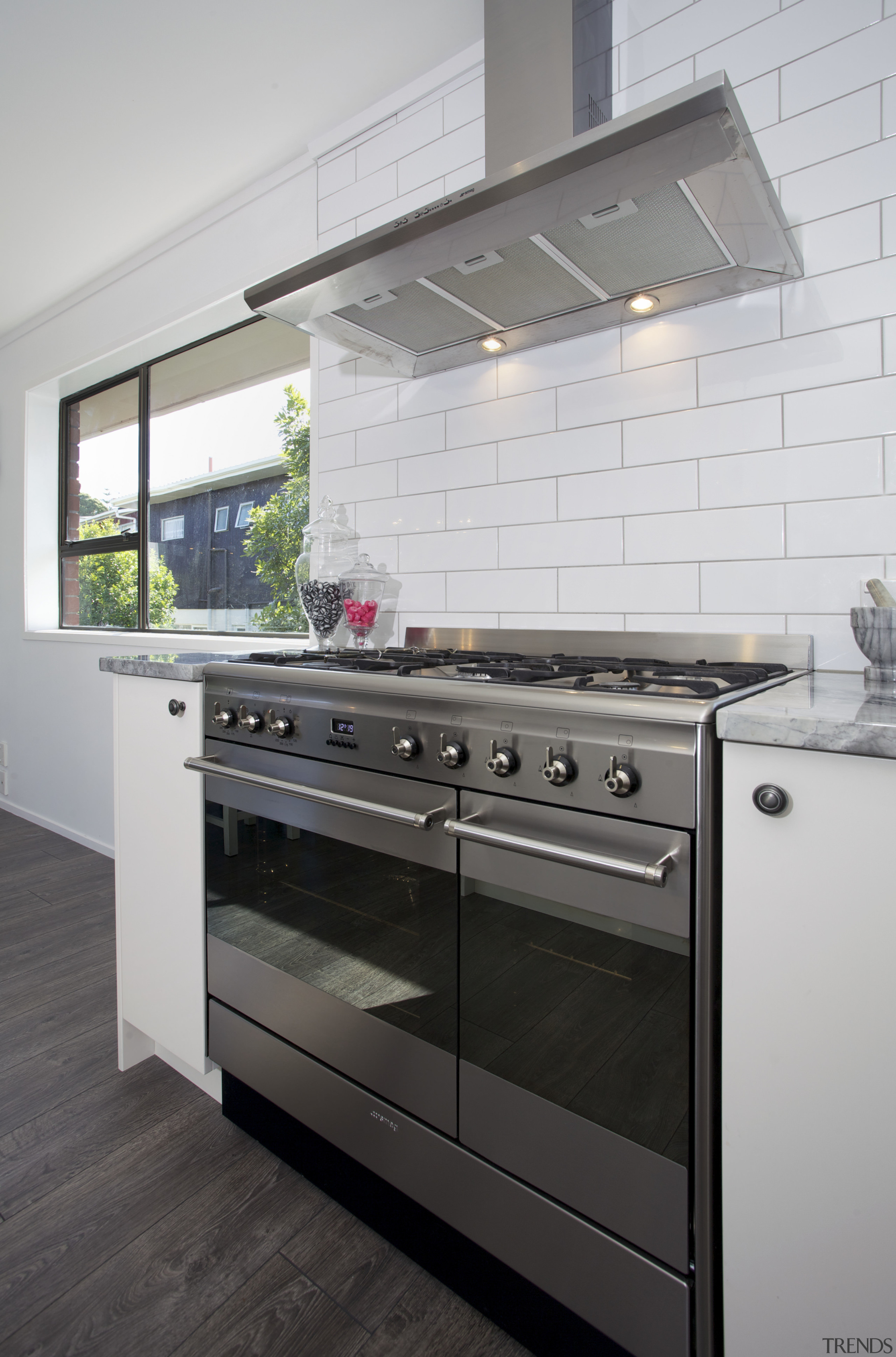 The owners chose a Smeg SUK92MX8 90cm range cabinetry, countertop, cuisine classique, home appliance, kitchen, kitchen appliance, kitchen stove, gray