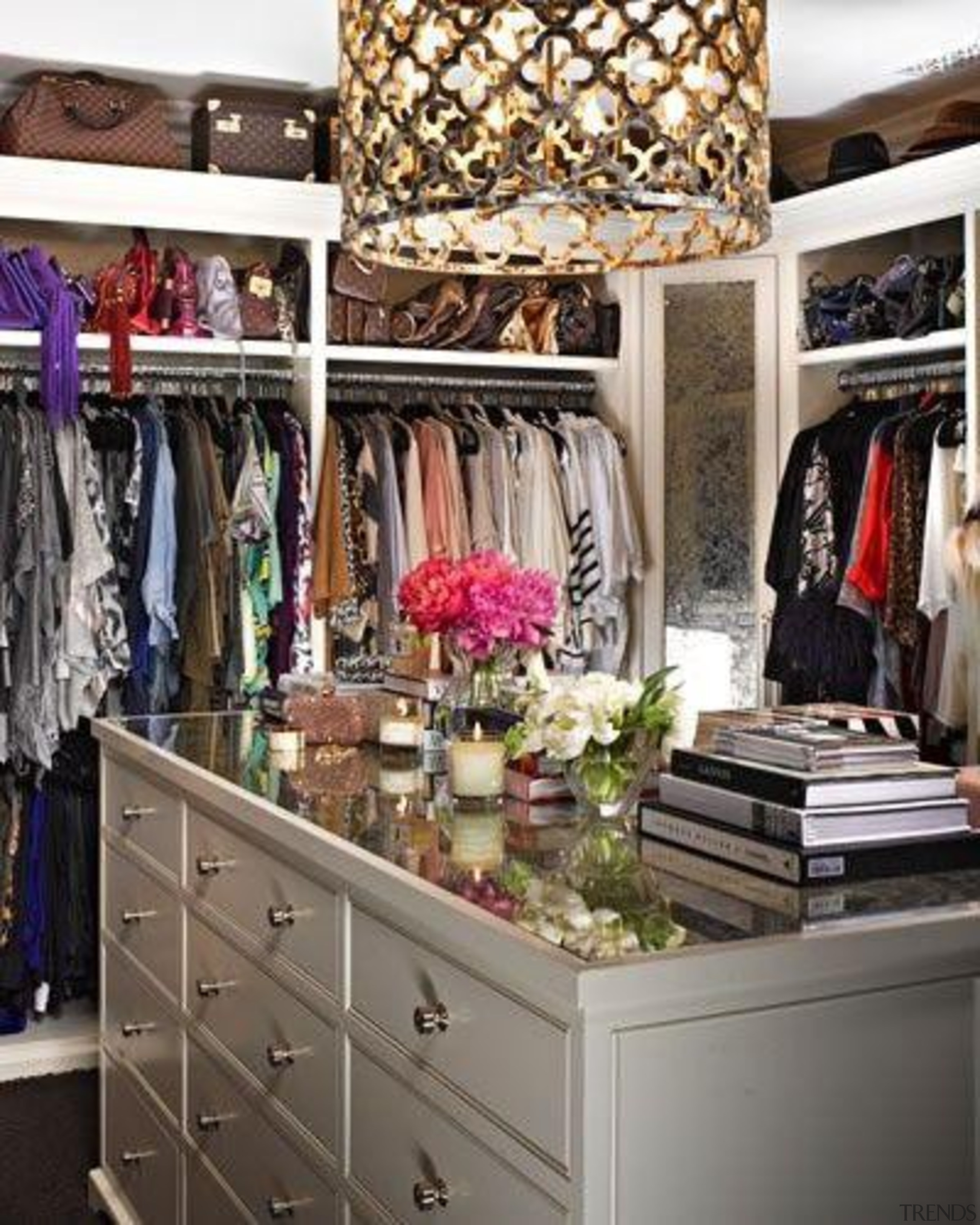 WALK IN CLOSET - WALK IN CLOSET - boutique, closet, furniture, room, gray, black