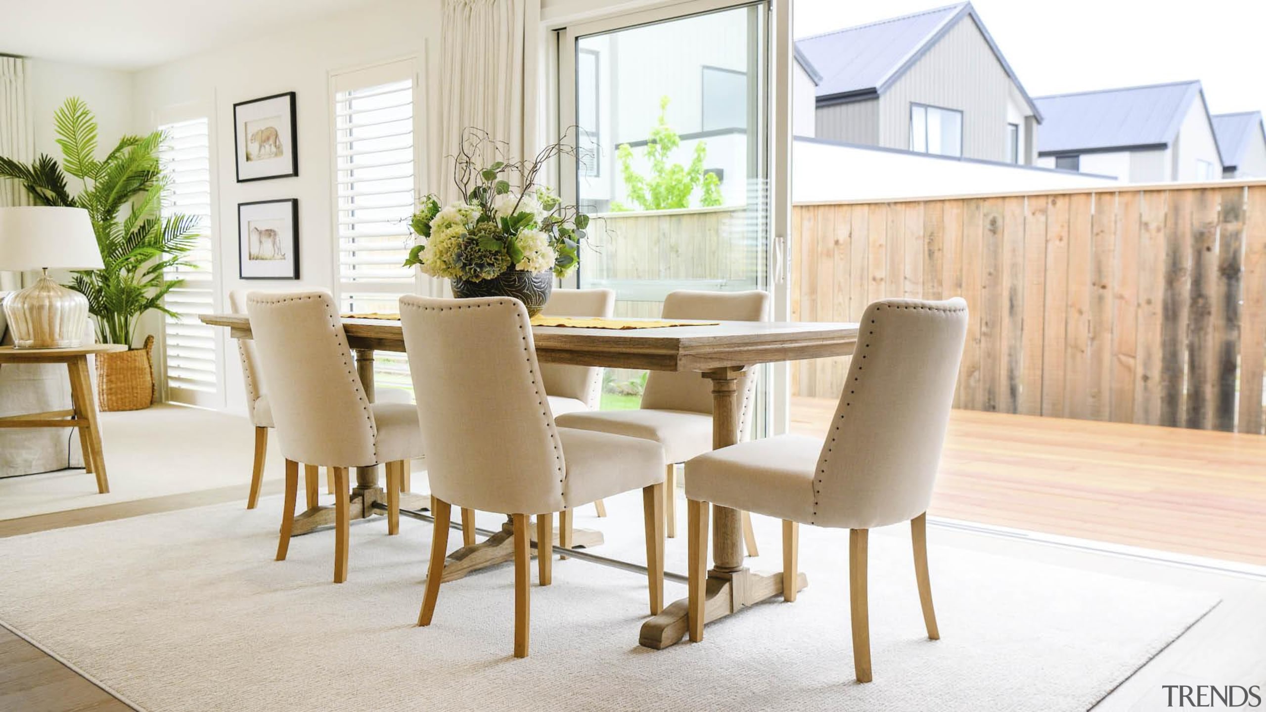 86 Berryfield Drive – two walls of the 