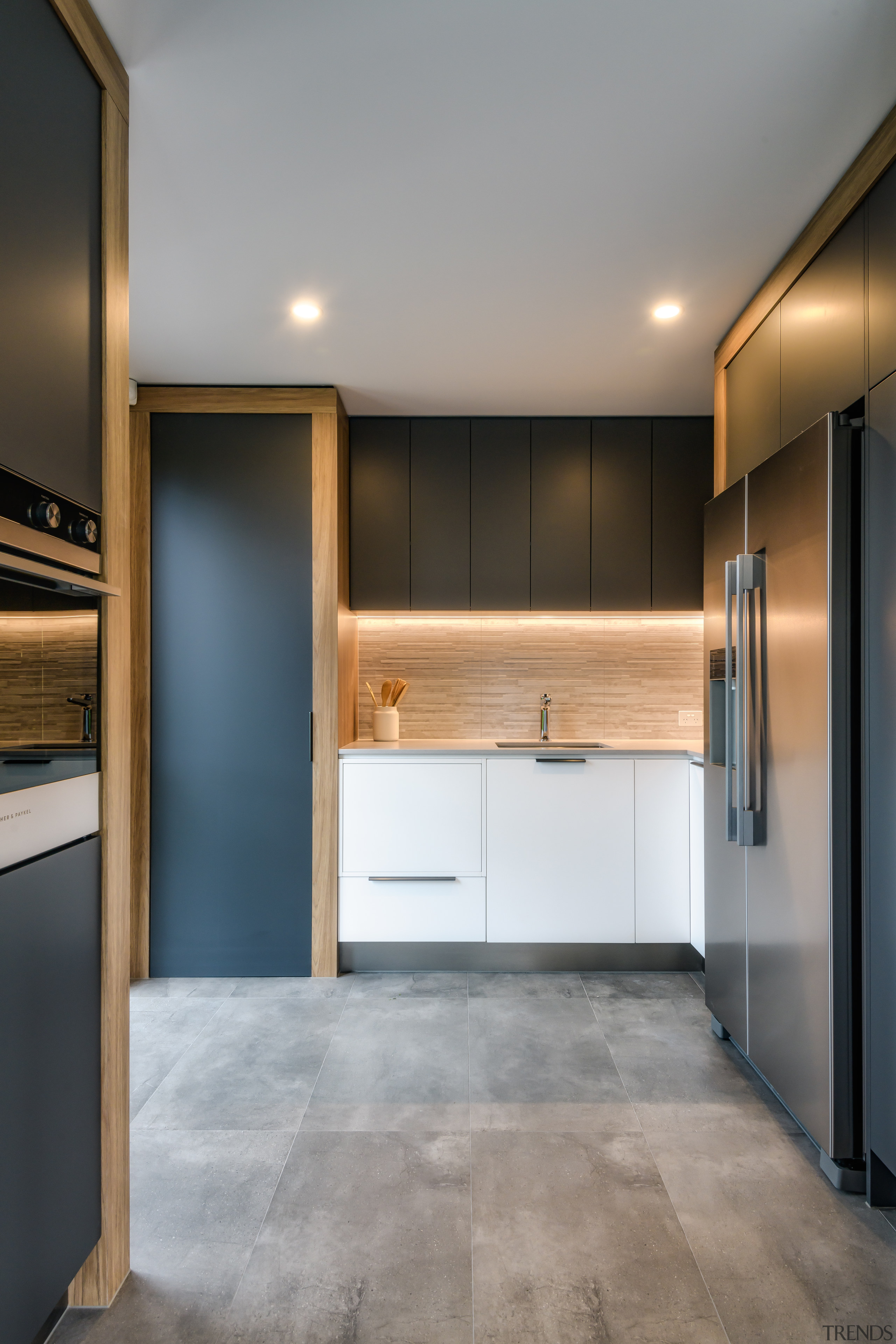 An underlit cantilevered countertop... - Gallery - 6 | Trends