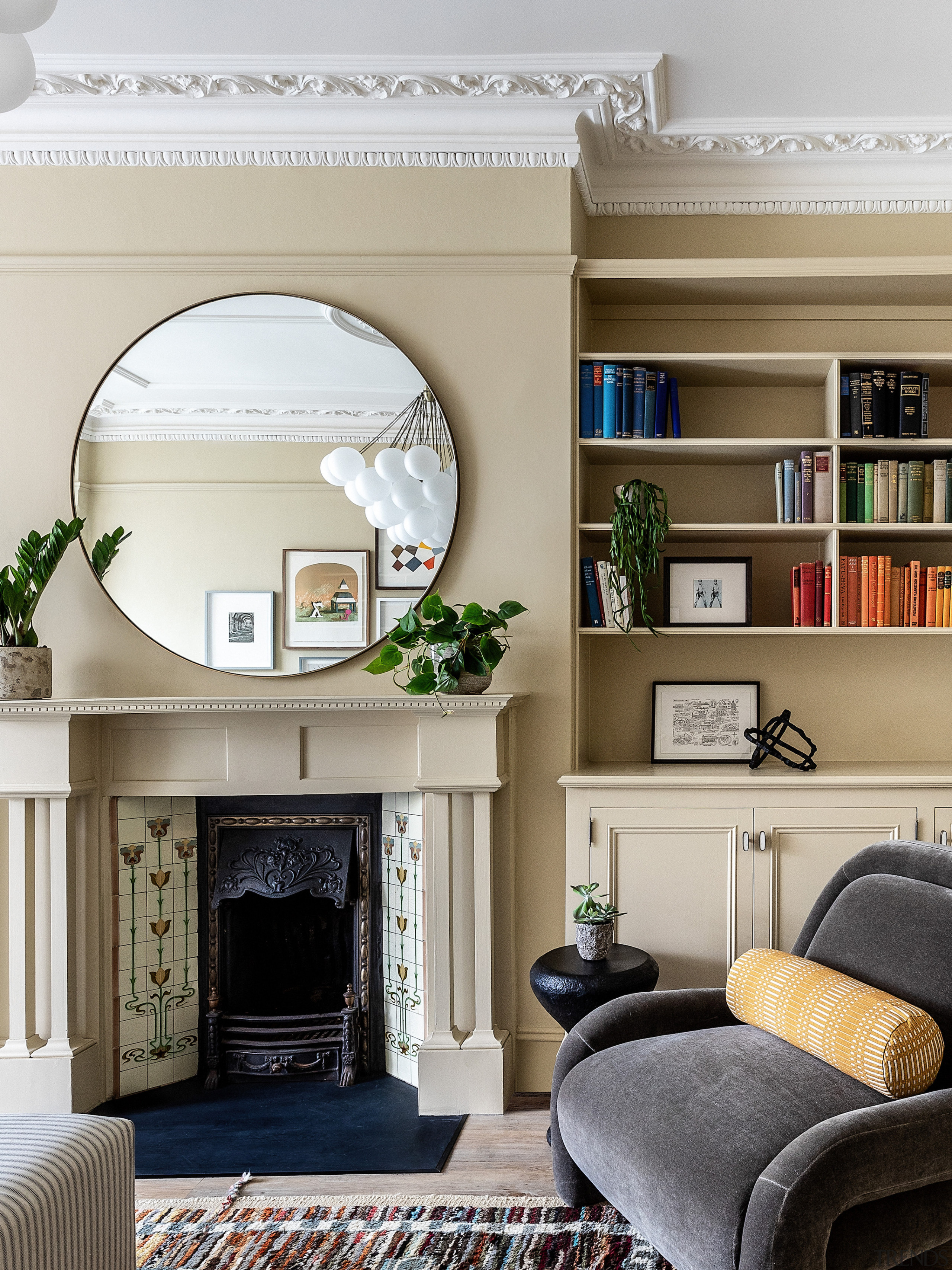 Living room detail. - Eclecticism over uniformity - 
