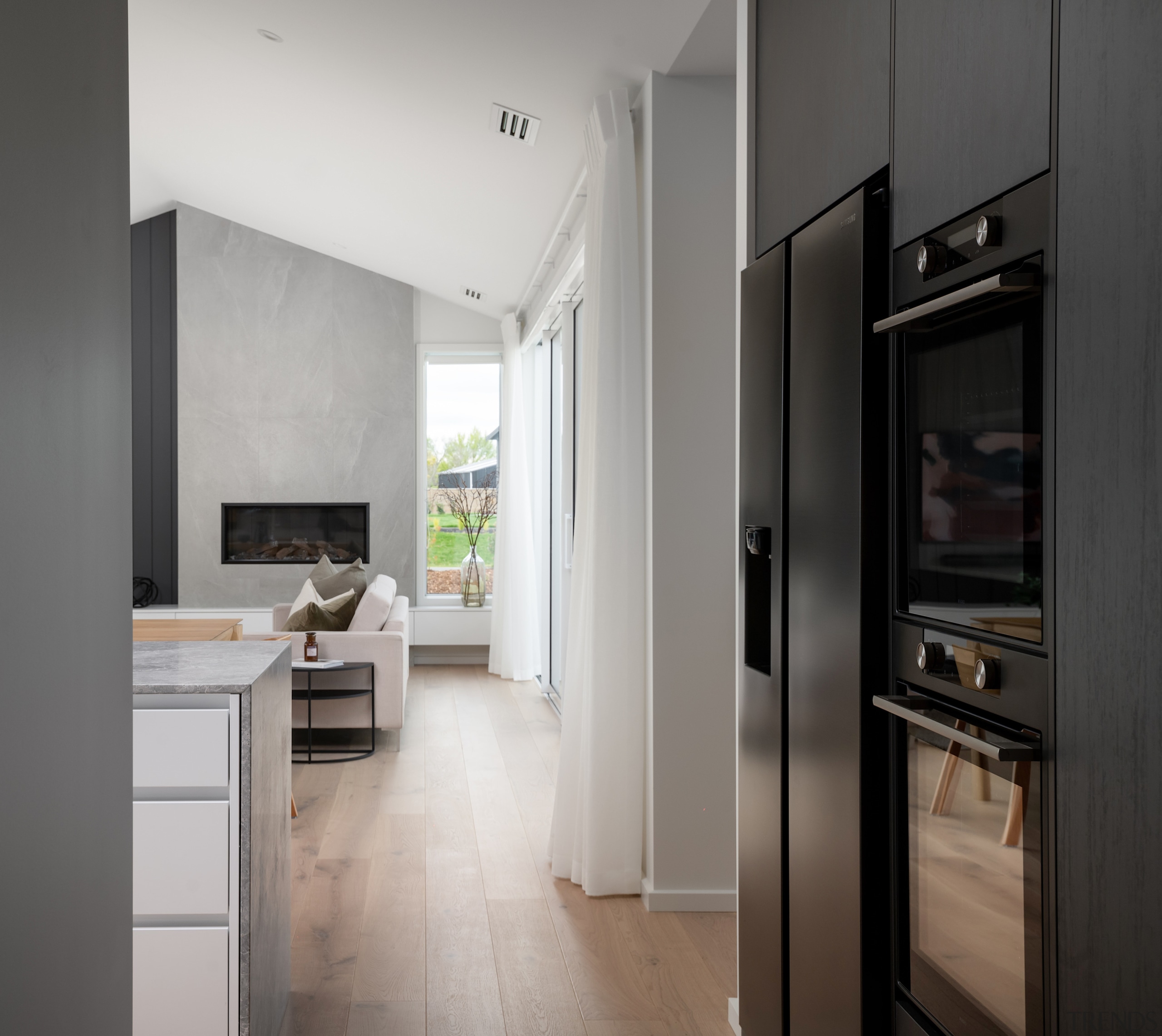 Long sightline from scullery to rear garden. 