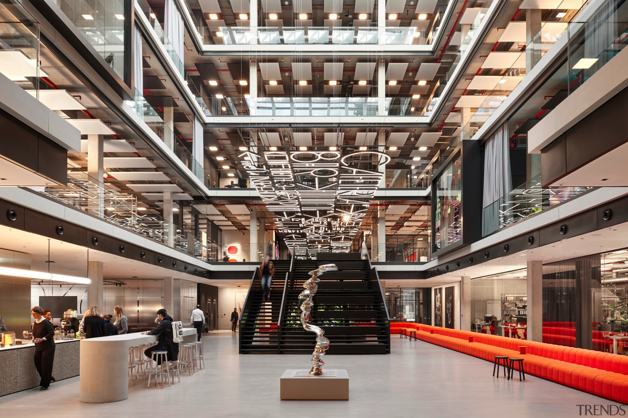 Entrance area, atrium - Office uniform with a 