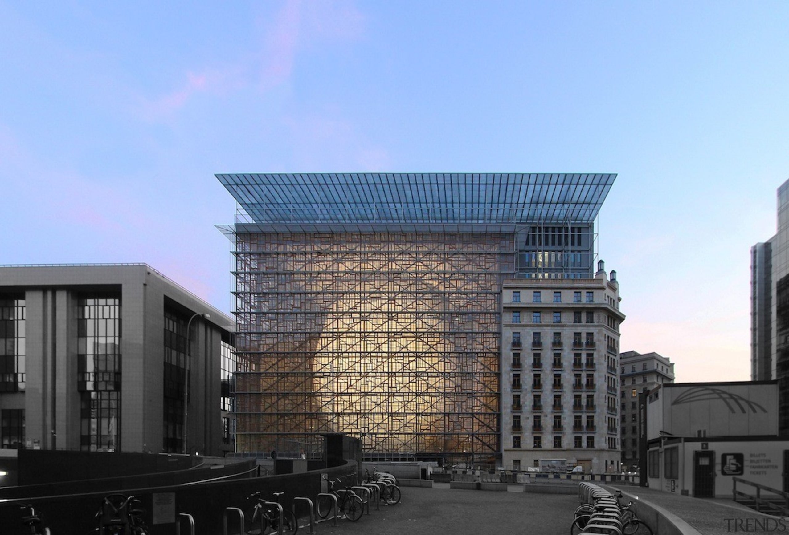 This new headquarters for the European Union Council architecture, building, city, commercial building, condominium, corporate headquarters, daytime, facade, headquarters, landmark, metropolis, metropolitan area, mixed use, plaza, sky, skyscraper, tower block, teal, black