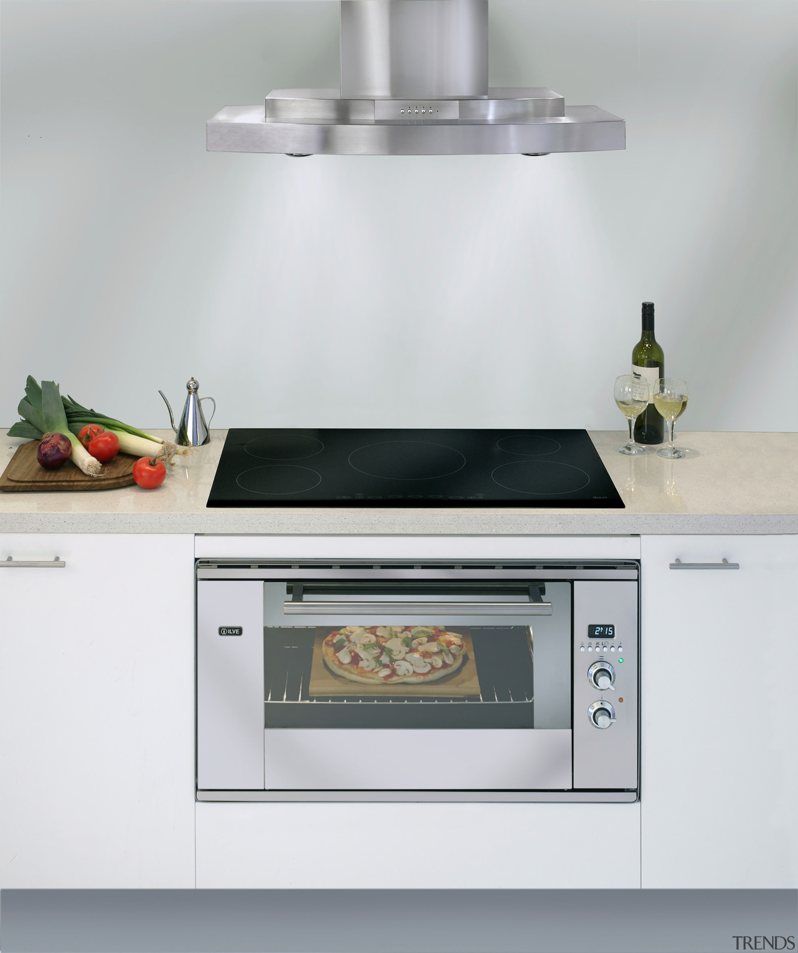 Ilve Induction Cooktop Hood And Ov Gallery 1 Trends