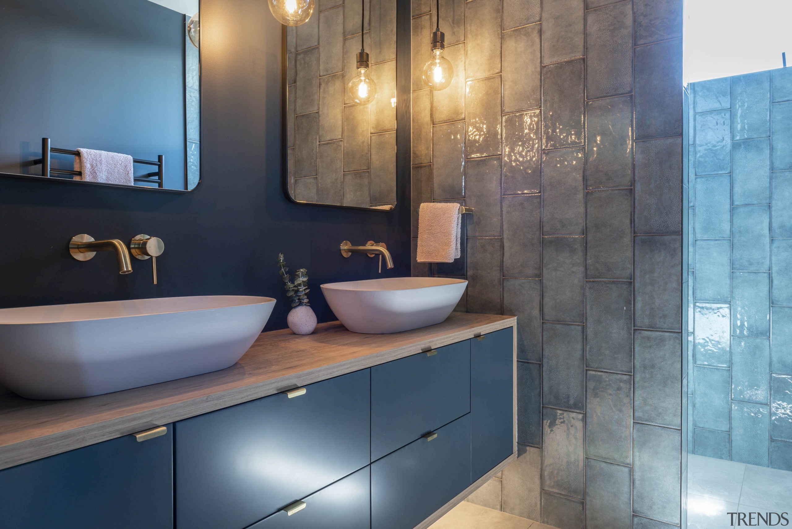 S Hey 211210 0158 CHEL -  