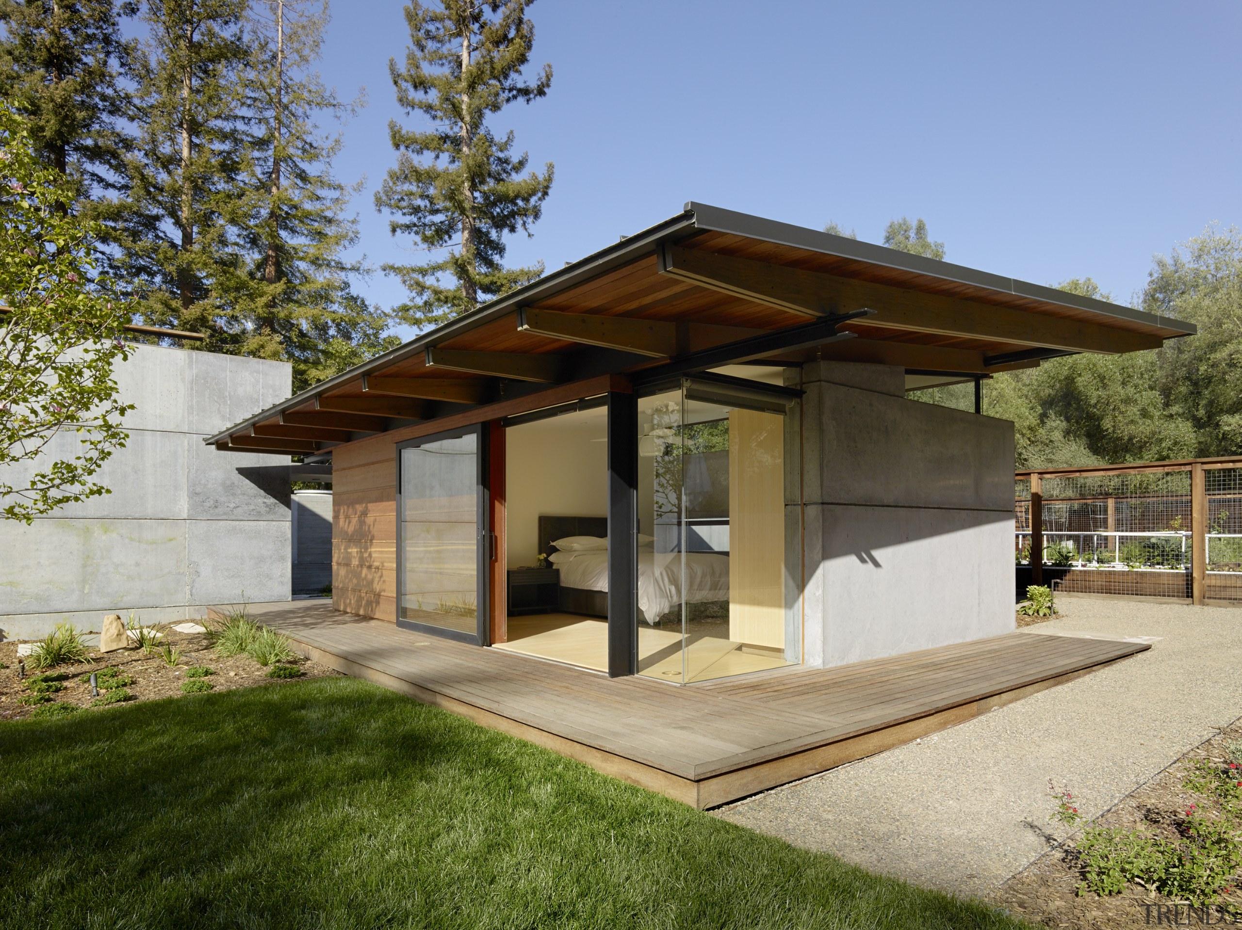 ​​​​​​​Separated from the main house, this small structure architecture, home, house, outdoor, concrete, FuTung Cheng, Cheng Design