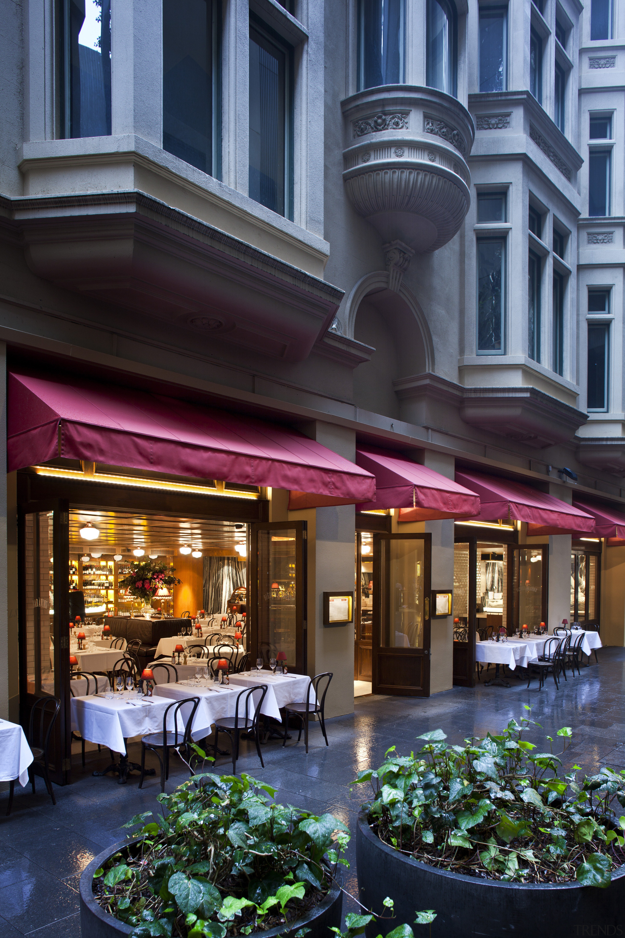 View of themed Sydney restaurant. - View of real estate