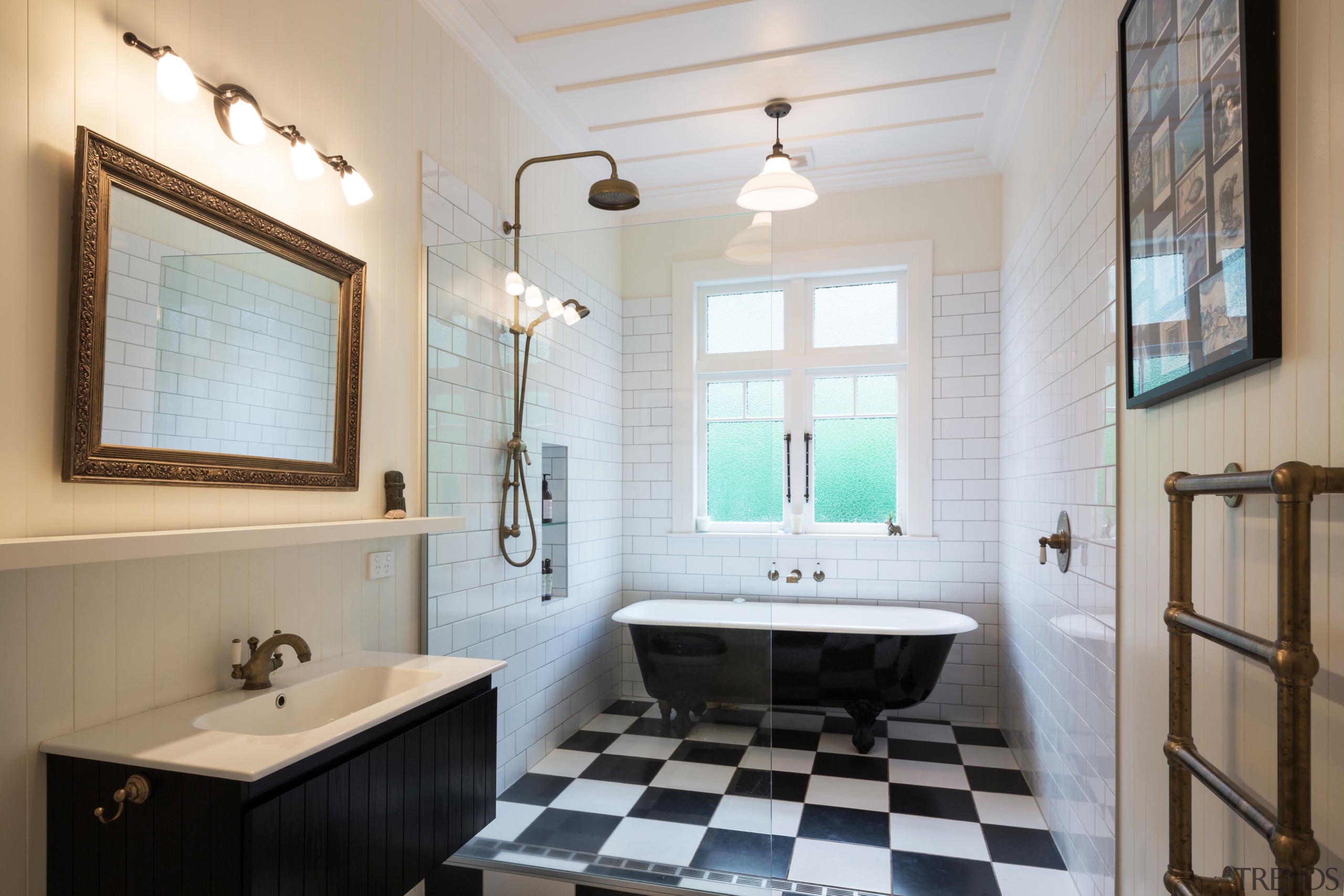 Family Bathroom 2 - bathroom | estate | bathroom, estate, floor, home, interior design, real estate, room, window, gray