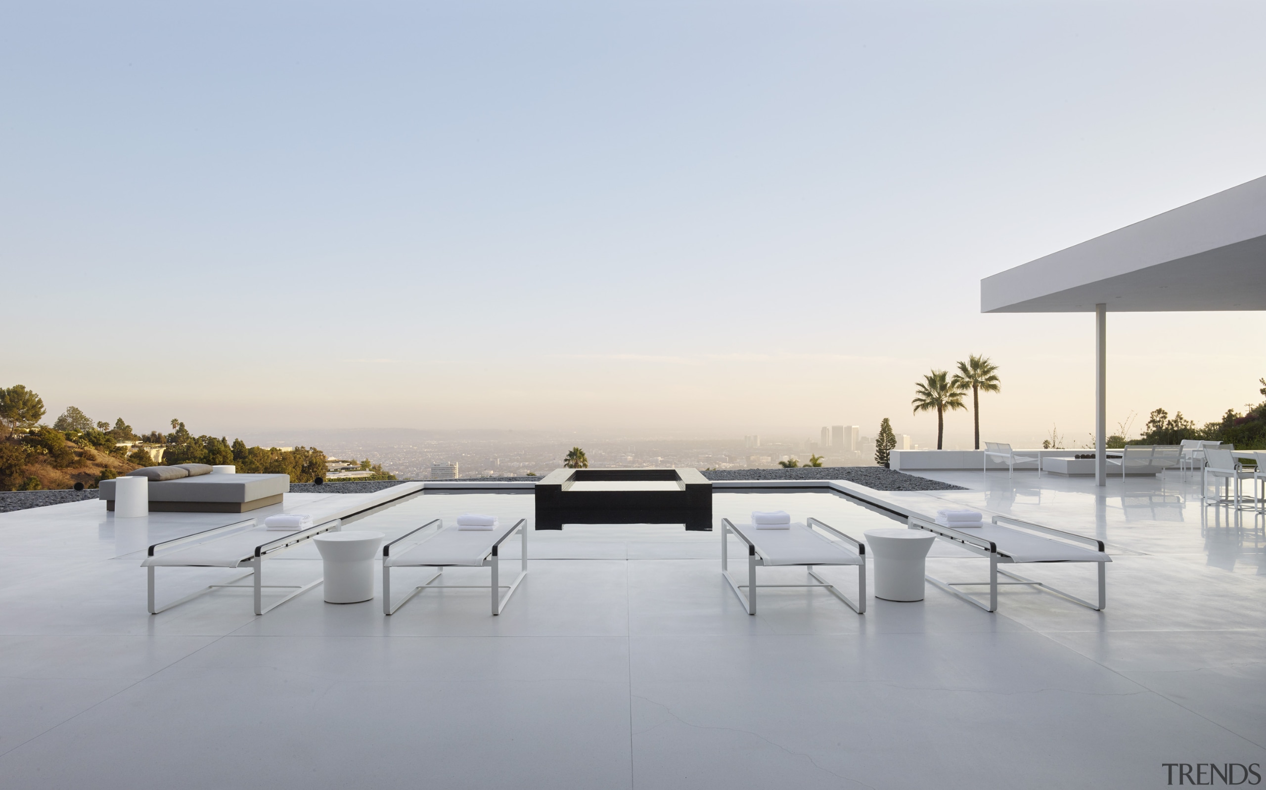 The symmetrical infinity pool living up to its 