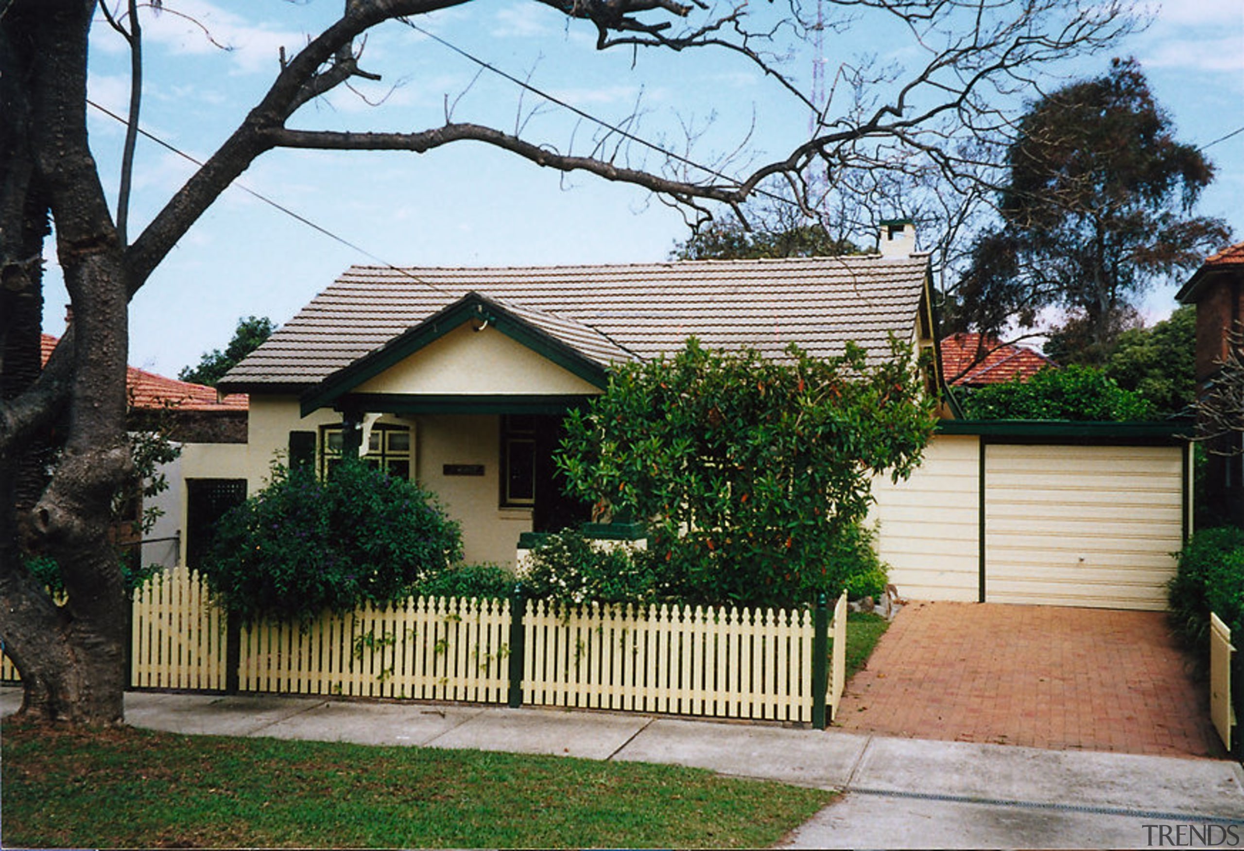 view of exterior cladding of house - view cottage, estate, facade, home, house, neighbourhood, property, real estate, residential area, roof, tree, yard