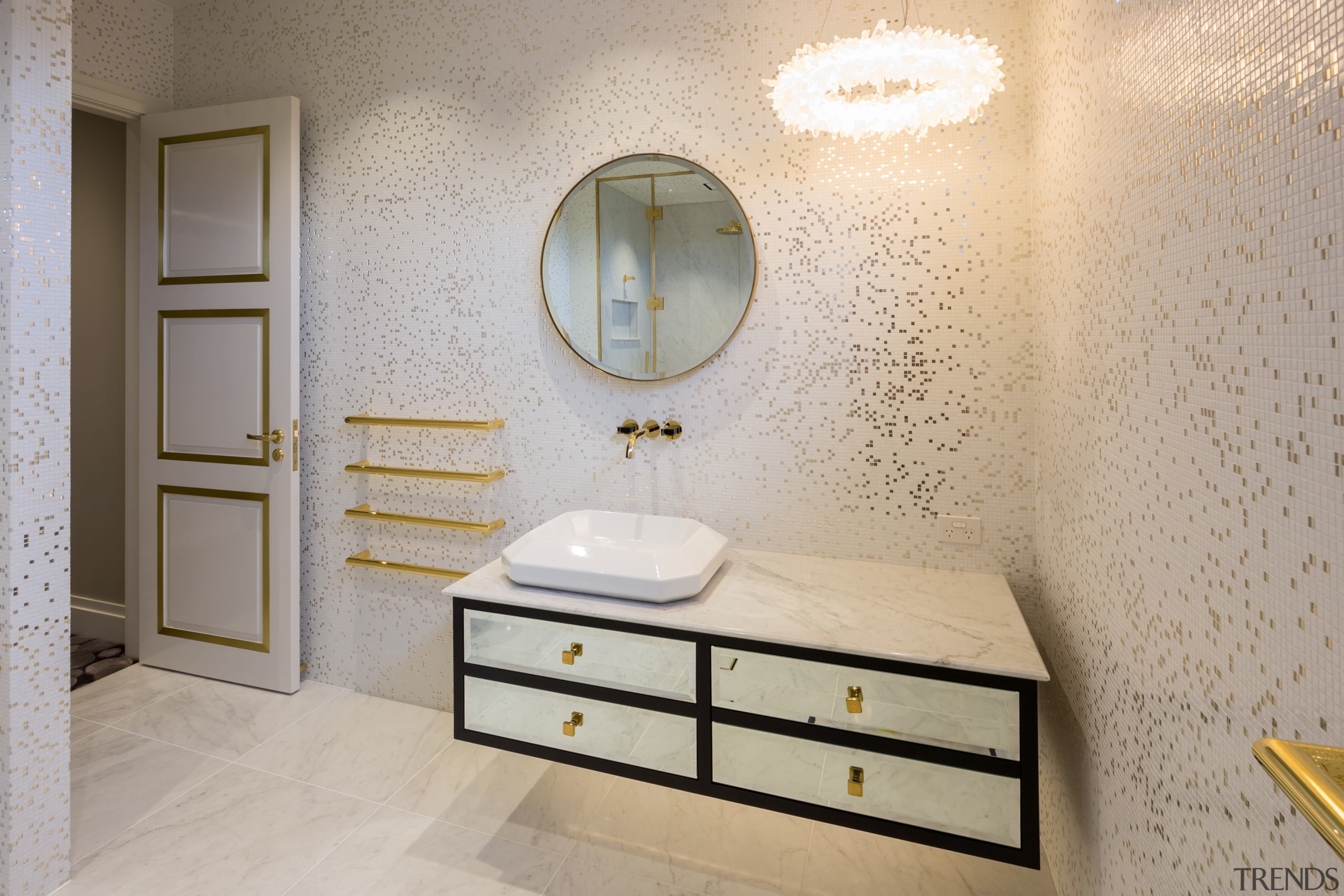 White And Gold Tile Bathroom 6115