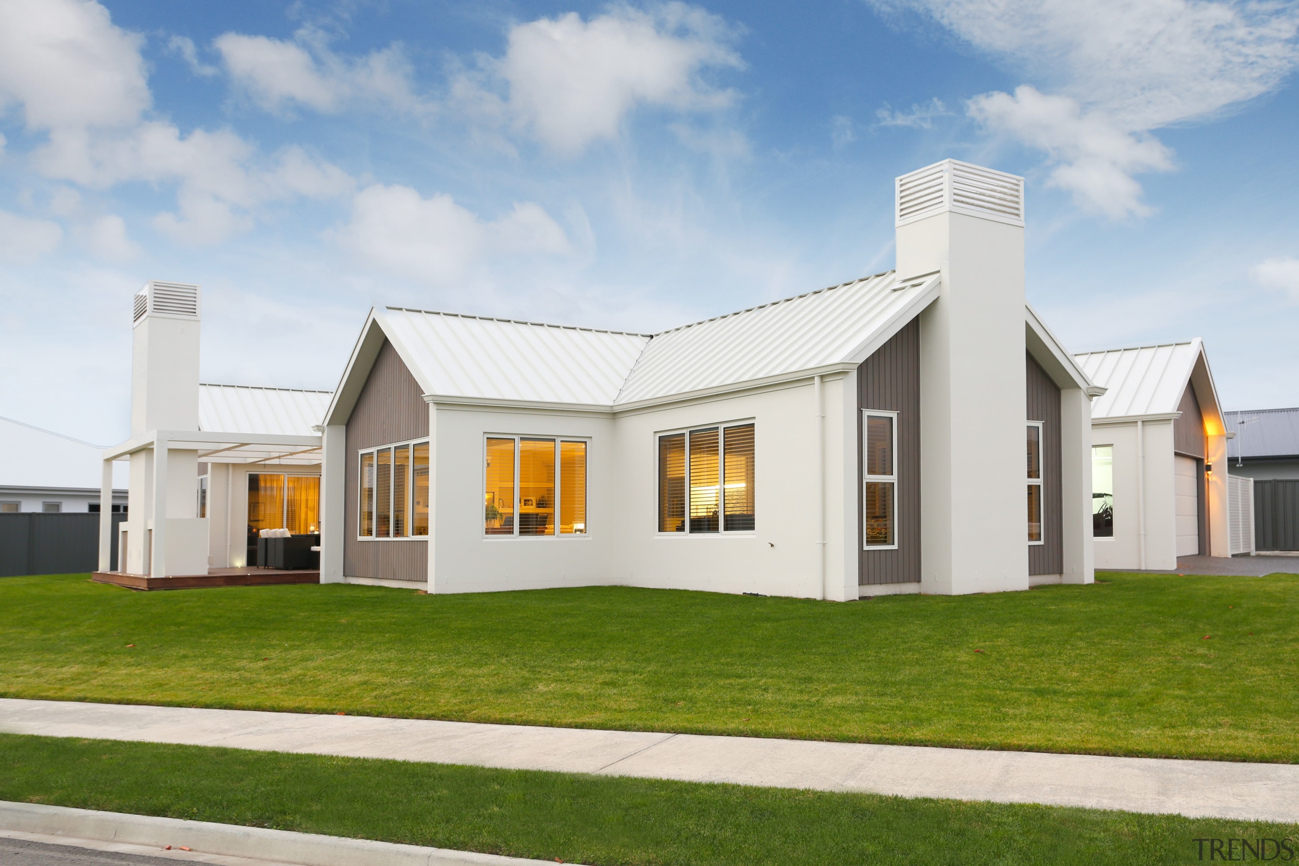 Contemporary pavilionstyle home wi... Gallery 1 Trends