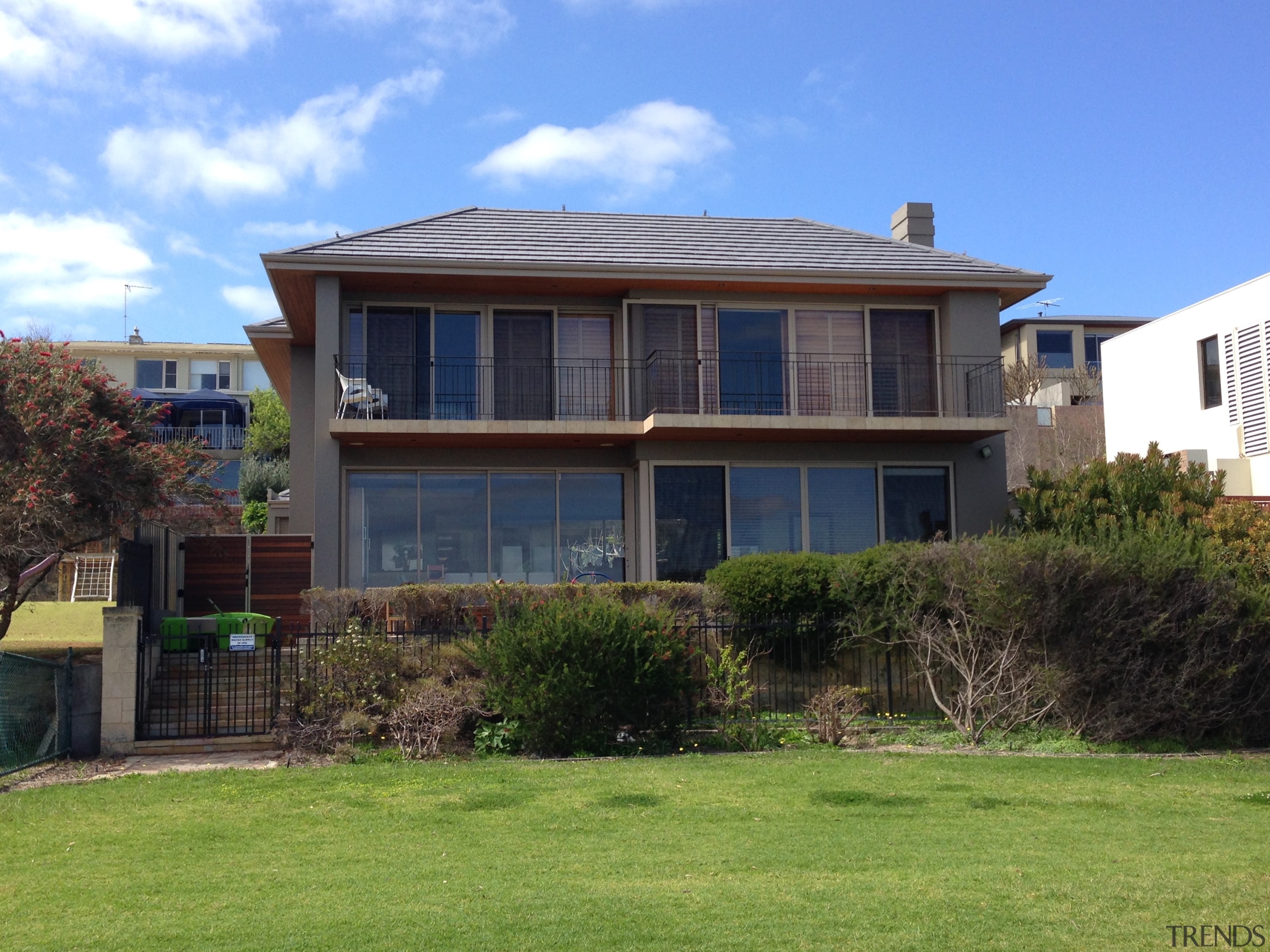 The river-side of the home before. - Rising 