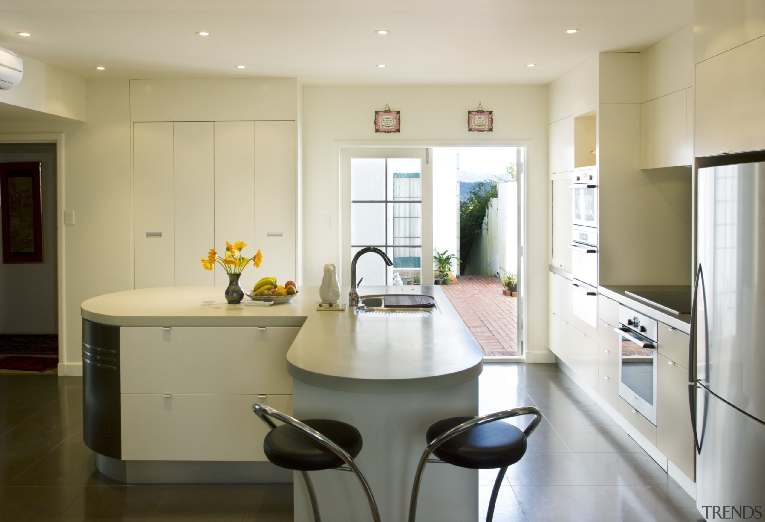 View of art deco kitchen designed b... - Gallery - 1 | Trends