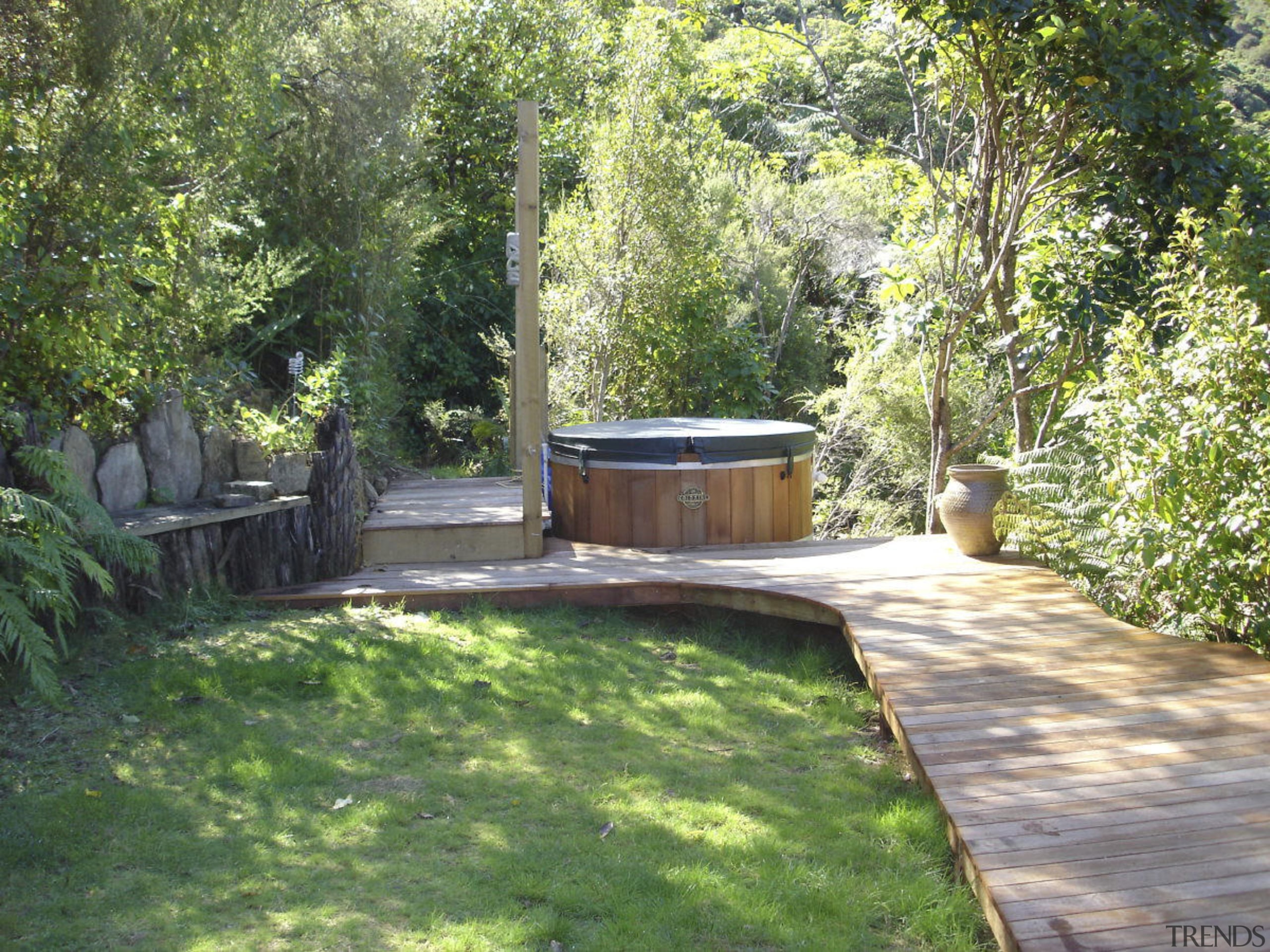 View of the traditional spa tub - View backyard, courtyard, estate, garden, grass, landscape, landscaping, lawn, outdoor structure, plant, property, real estate, tree, yard, green