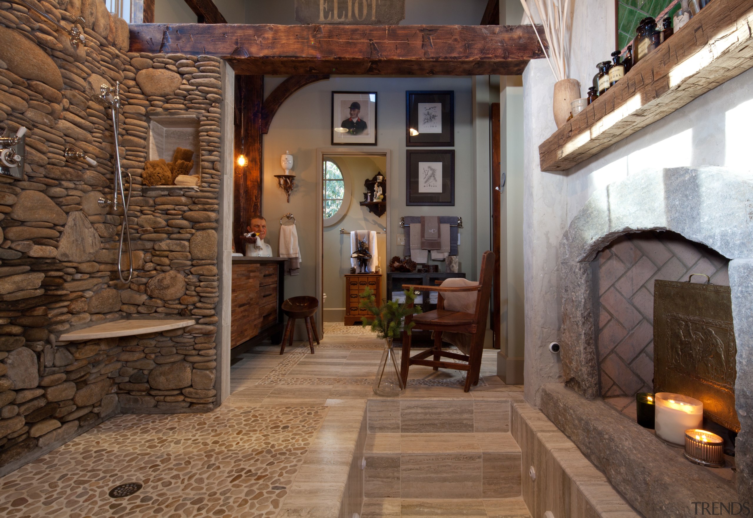 Enchanted wood - Mountain vacation house with rustic home, interior design, brown