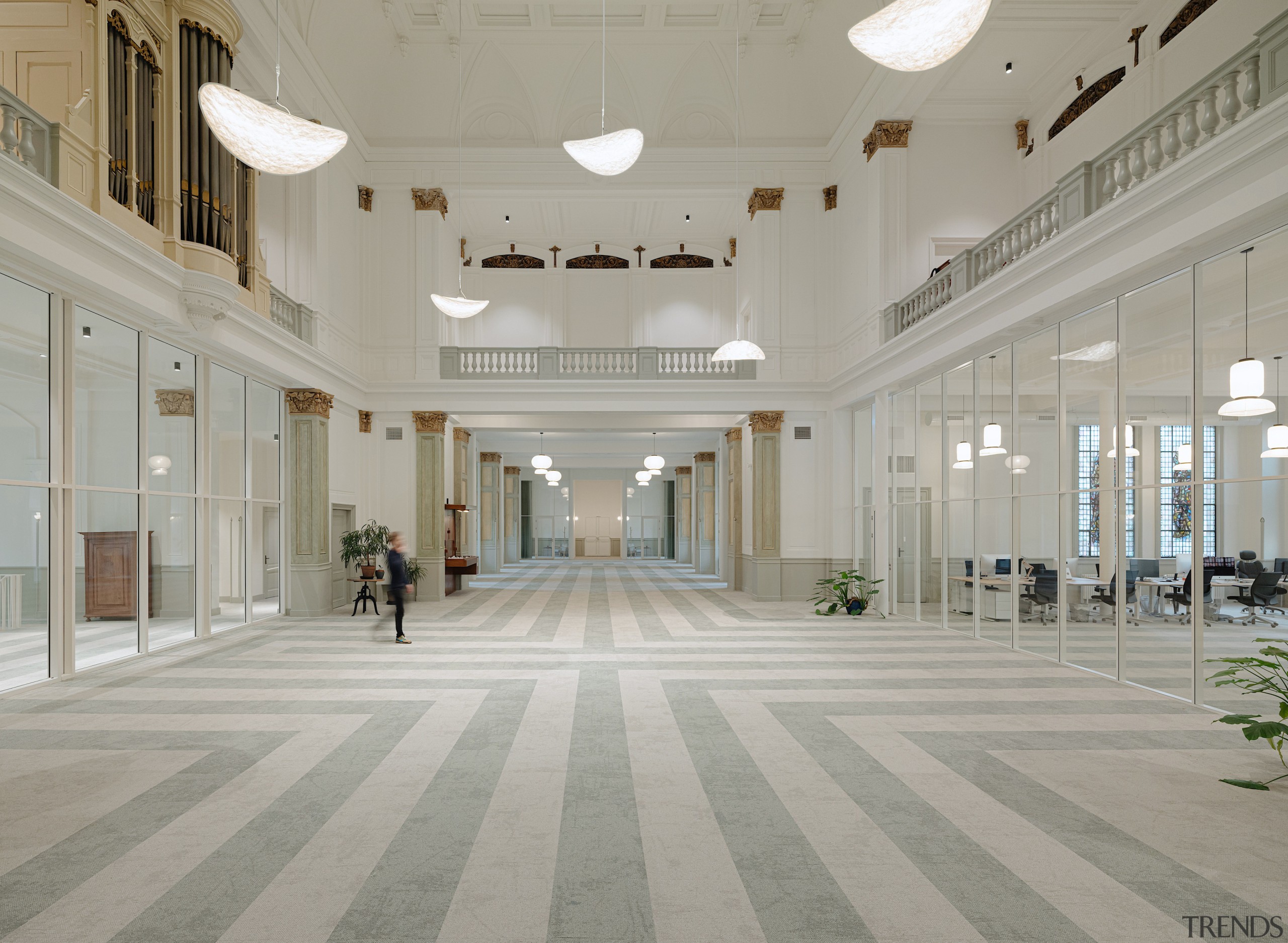 The Central Sanctuary and new maze-like carpet. 