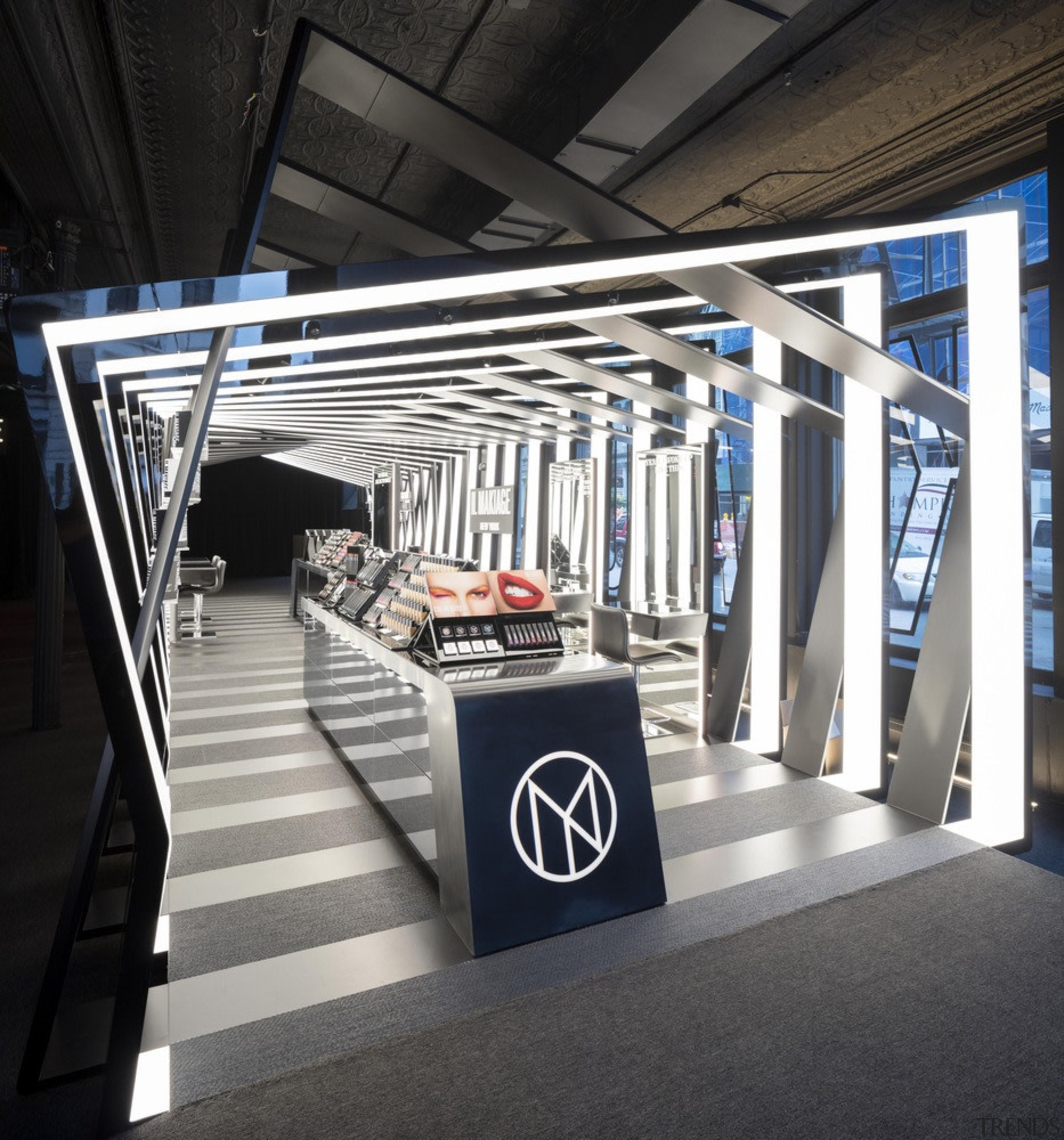 04 Zha Il Makiage Photo By Paul Warchol architecture, structure, black