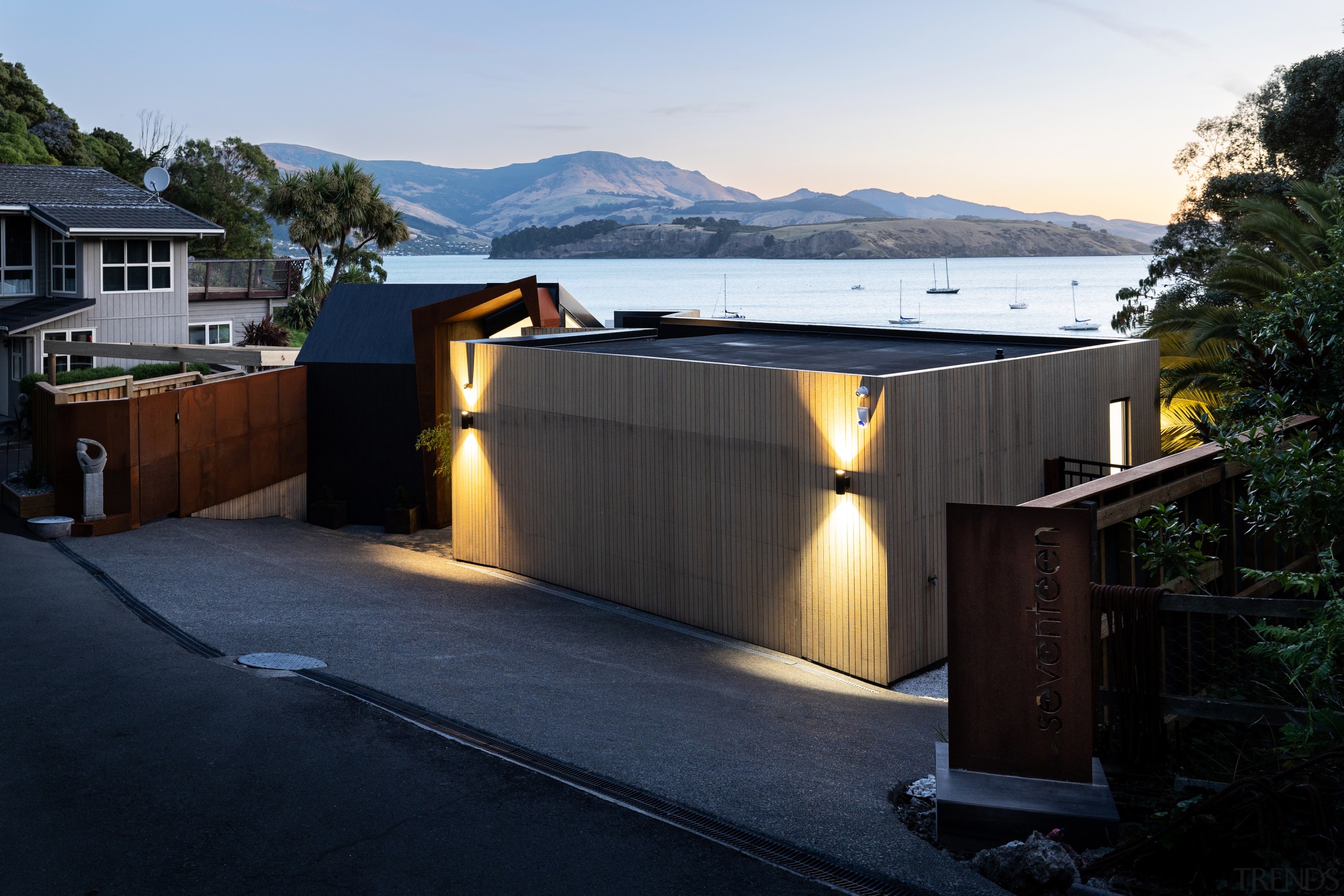 Street entrance with disguised garage. - Through the 