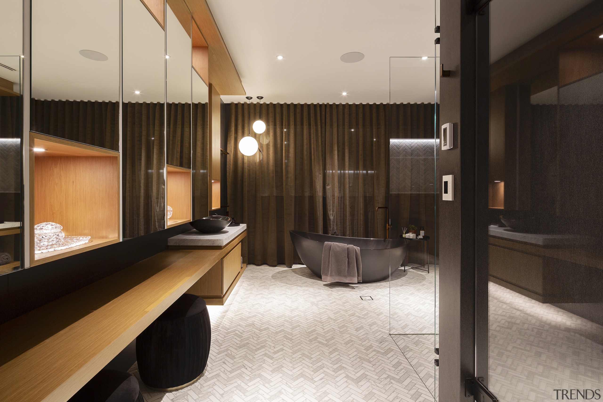 The ensuite materials are rich, dynamic and of 