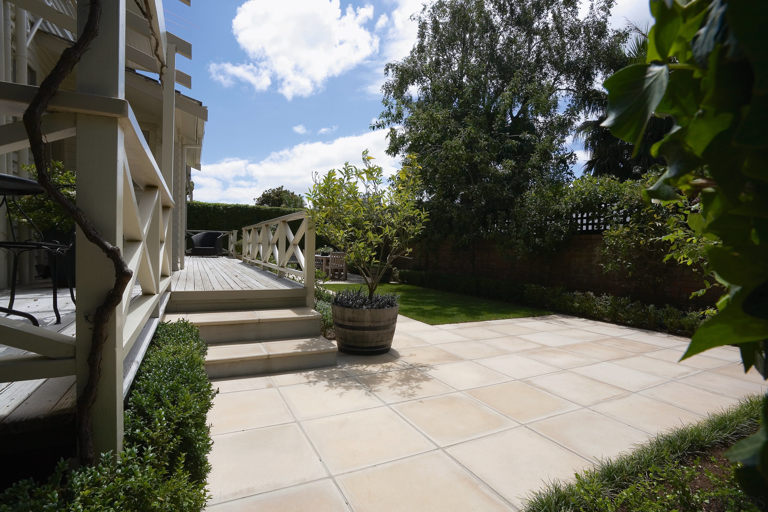 A view of some paving from Jagas Paving. backyard, courtyard, estate, home, house, outdoor structure, patio, property, real estate, walkway, yard, white, black