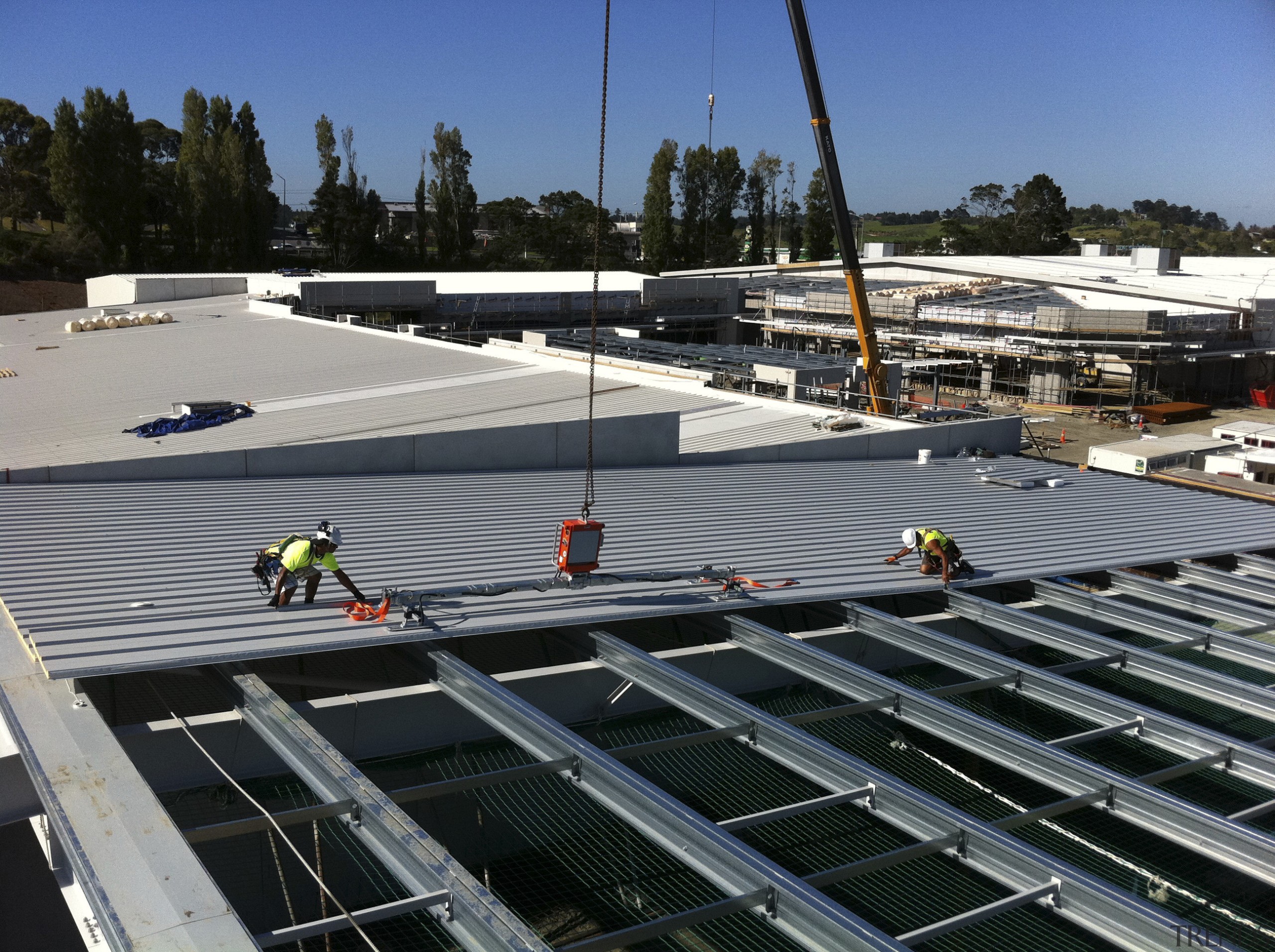 The Silverdale Centre roof was installed by Kiwi construction, roof, structure, black, gray