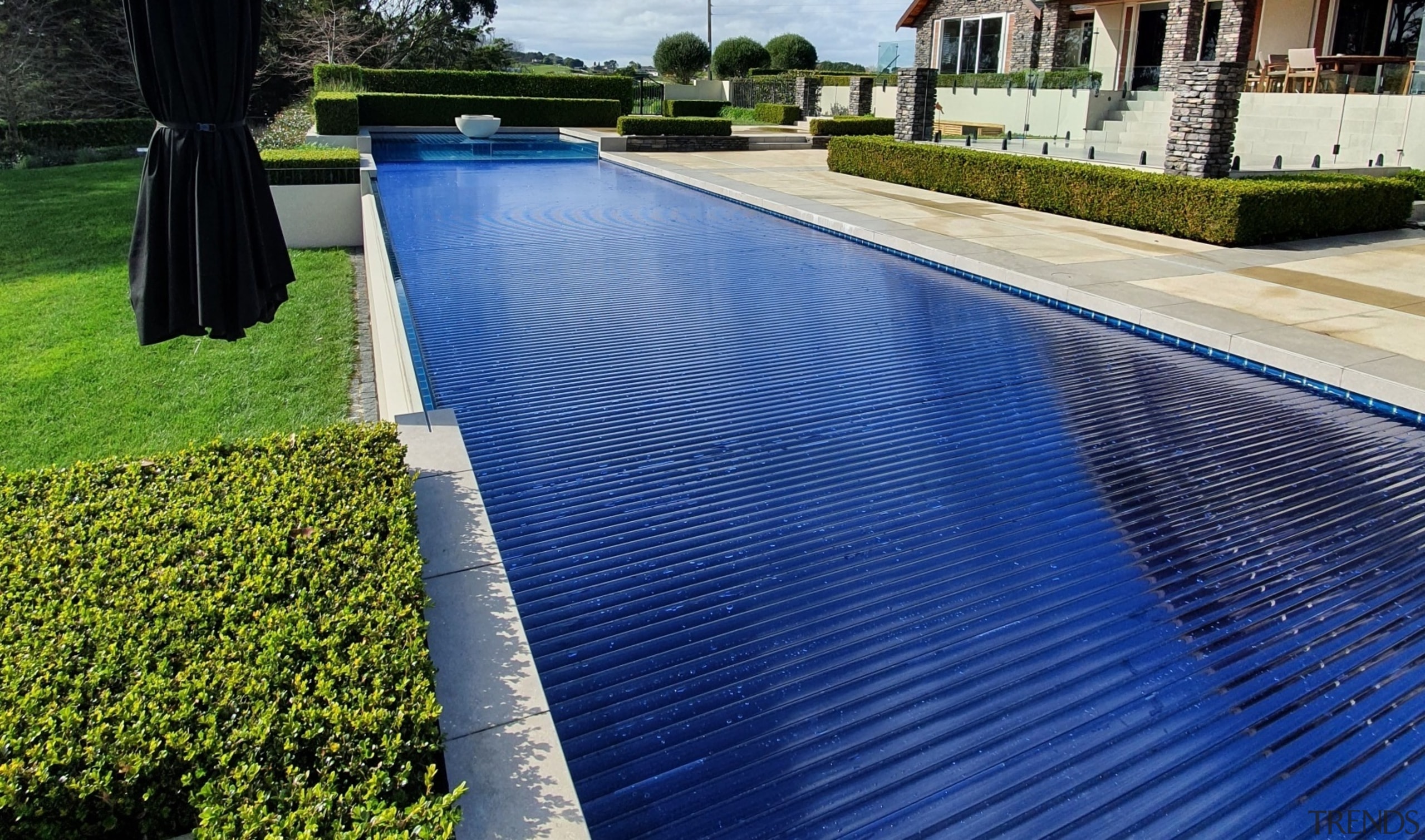 Roll out, Roll under pool cover – for 