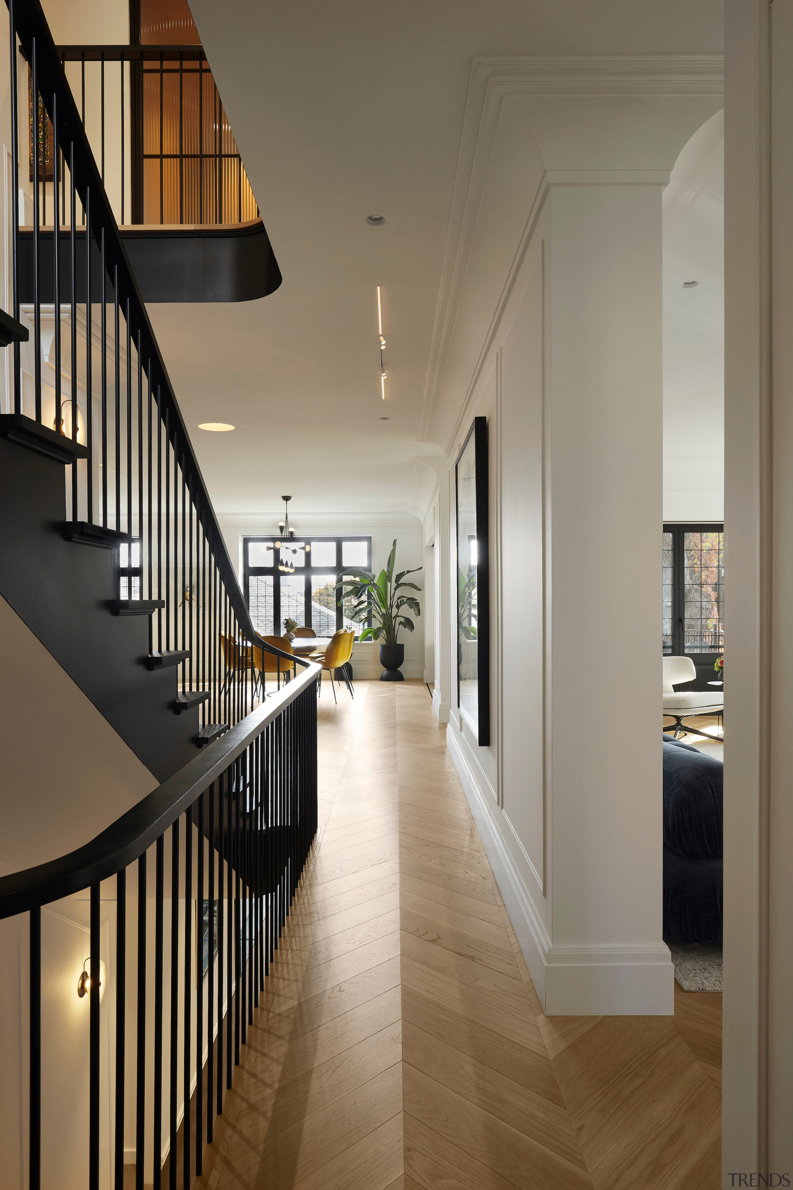 Entrance vestibule on first floor. - Time traveller 